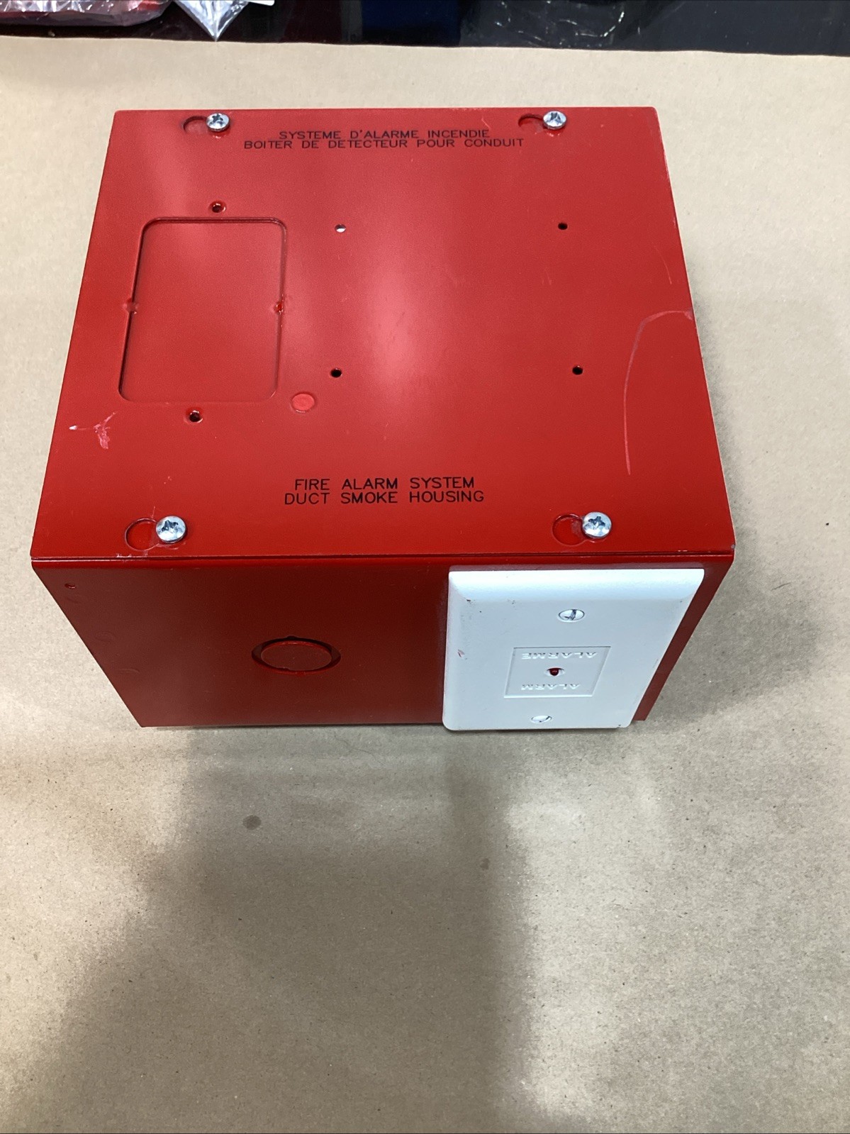 NEW SIEMENS | EDWARDS SIGA-DH-LG DUCT DETECTOR HOUSING FIRE ALARM SIGADHLG