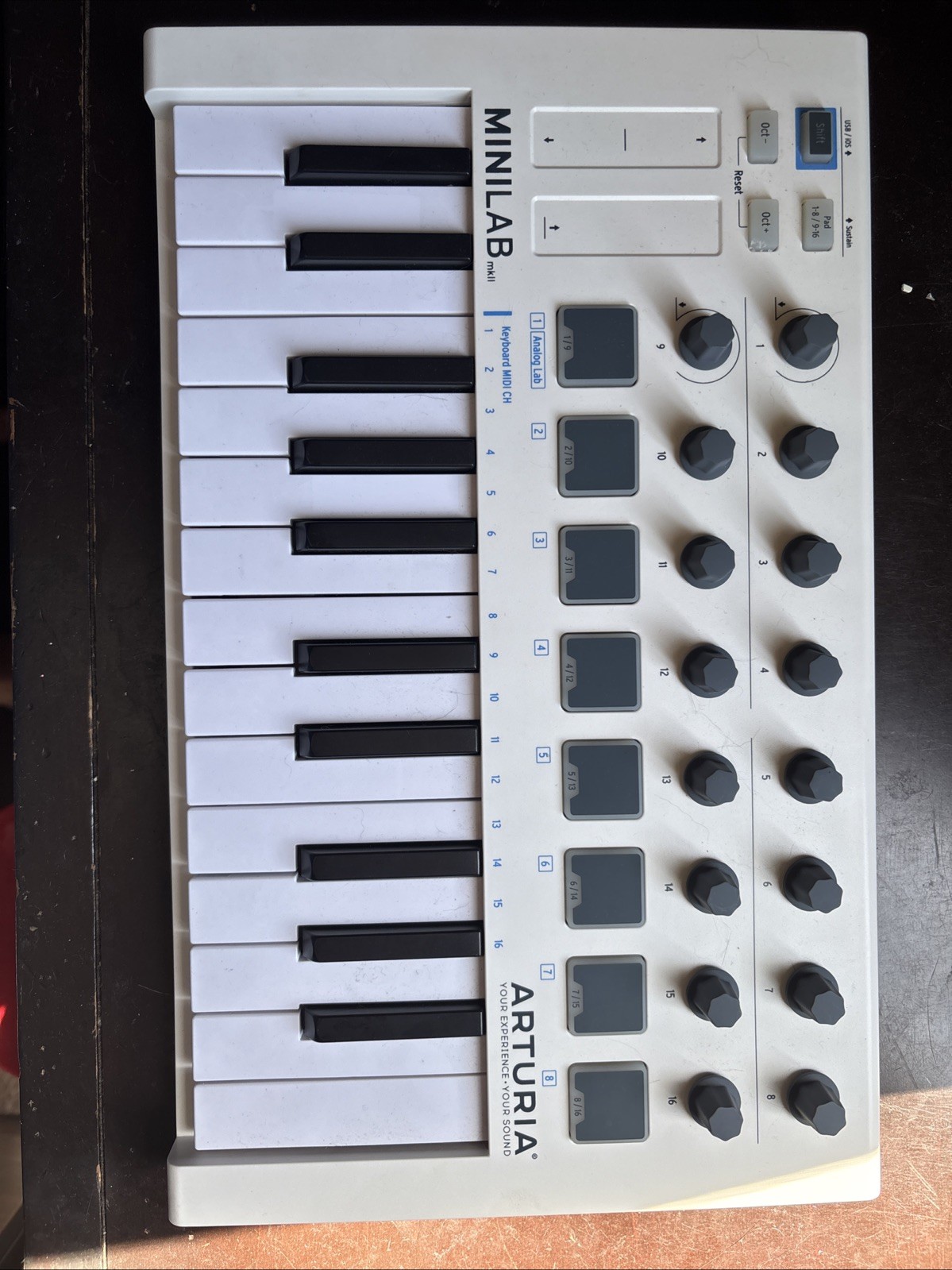 Arturia MiniLab MKll Mk2 USB MIDI Controller Keyboard Controller