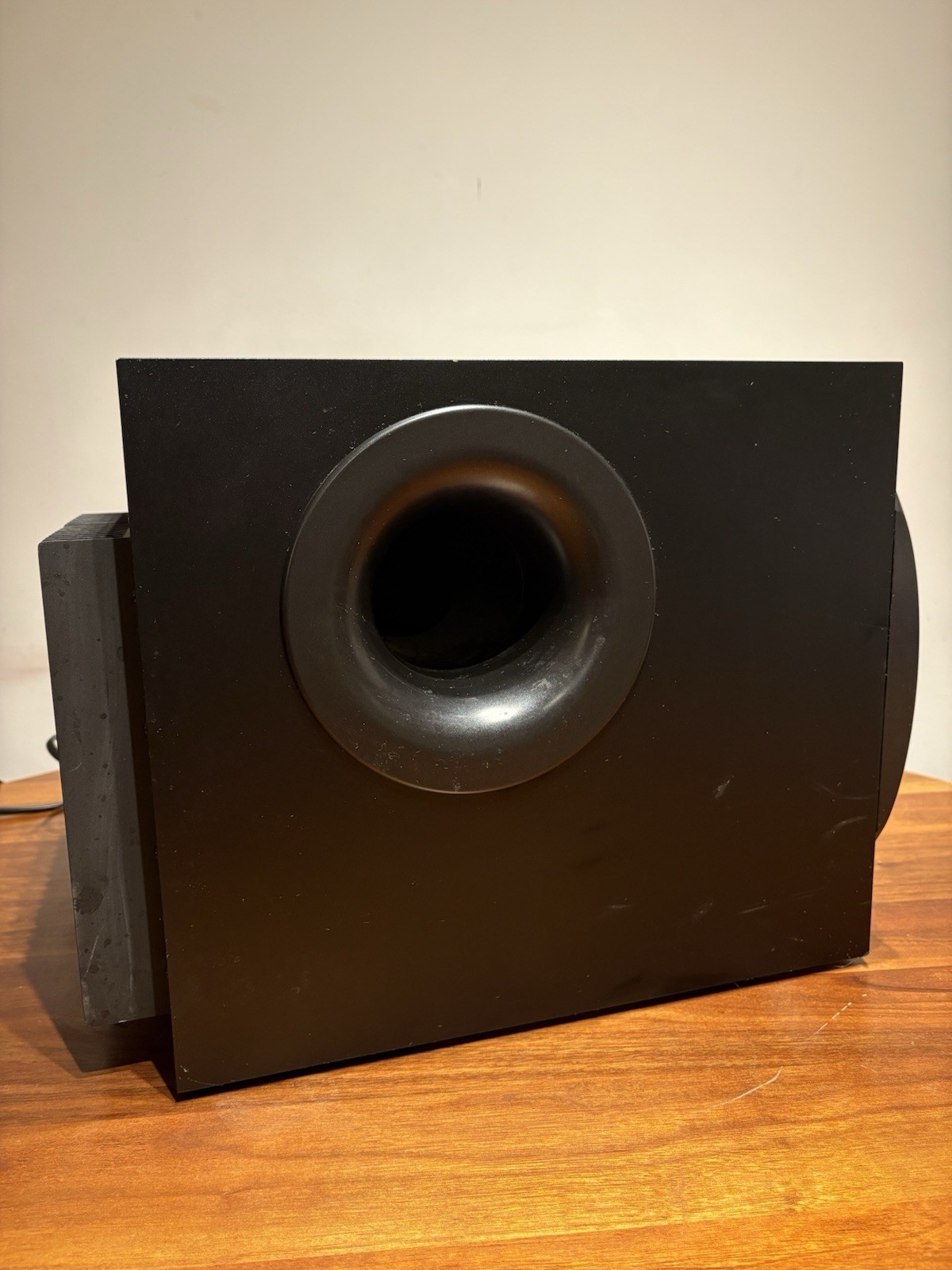 READ Logitech Z-5500 Digital Powered Subwoofer Only Tested Working