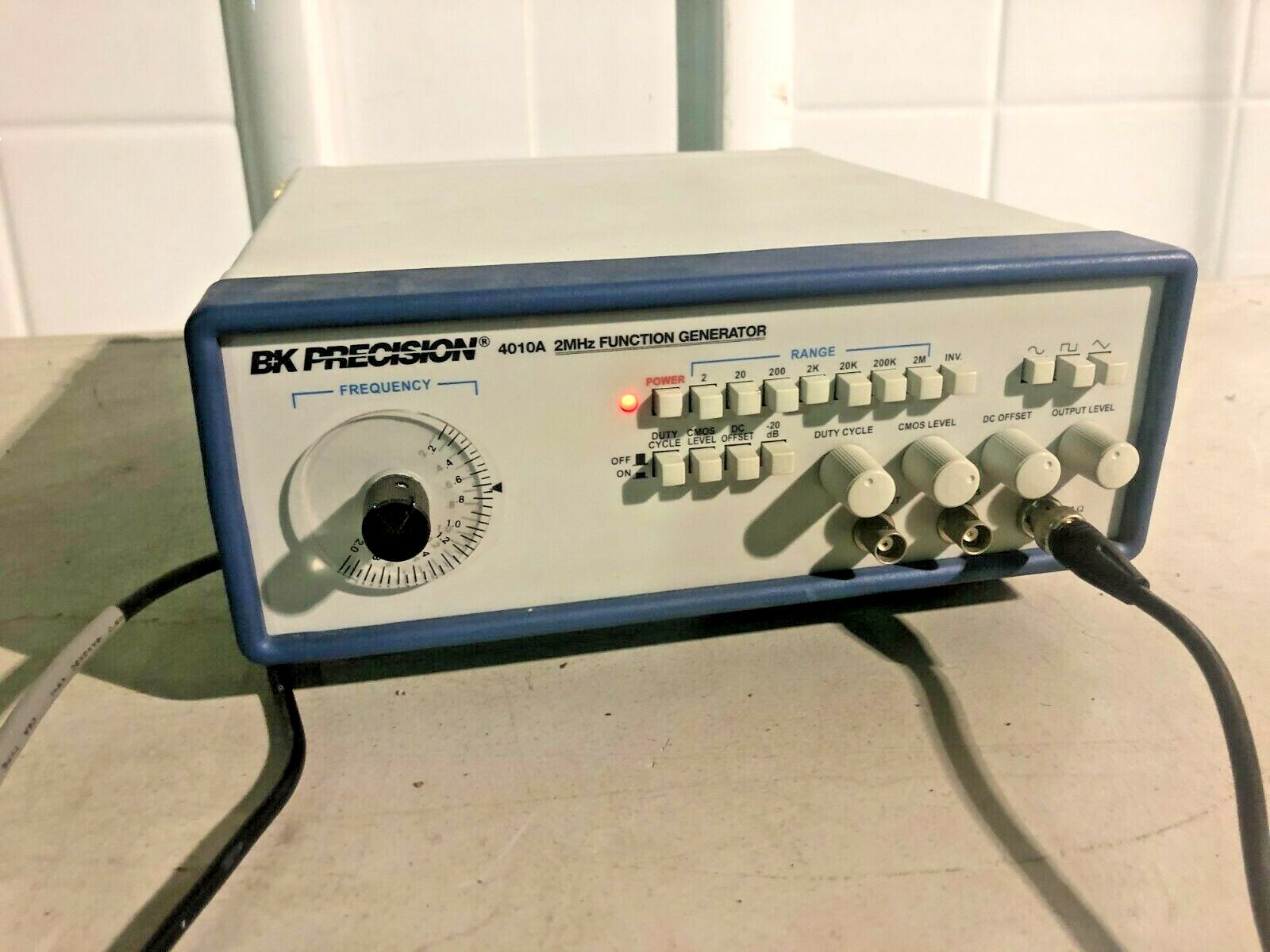 BK PRECISION 4010A *2MHz FUNCTION GENERATOR