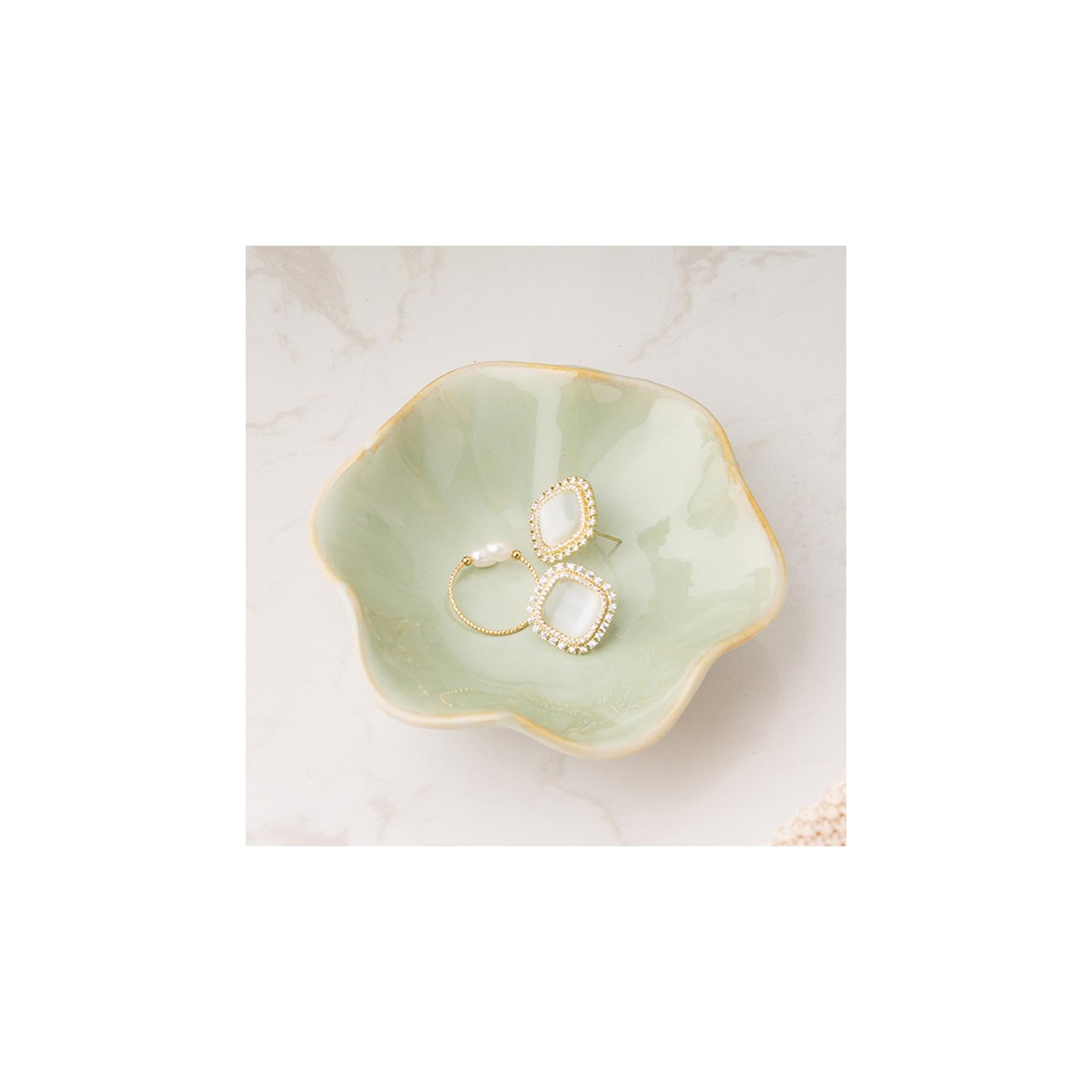 Mecaikru Ceramic Trinket Dish, 4.2 inches x x 1 inch, White Green
