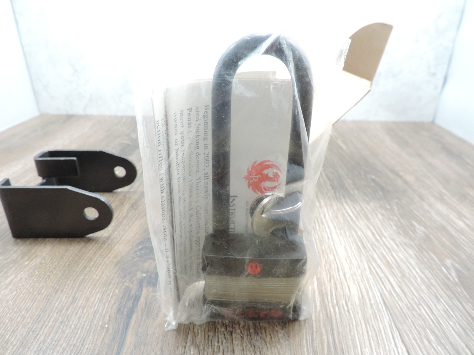 Ruger 5035 Gun Lock with Bracket & 2 Keys