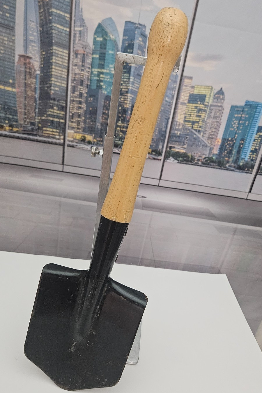 Army Military Shovel Soldier's Shovel