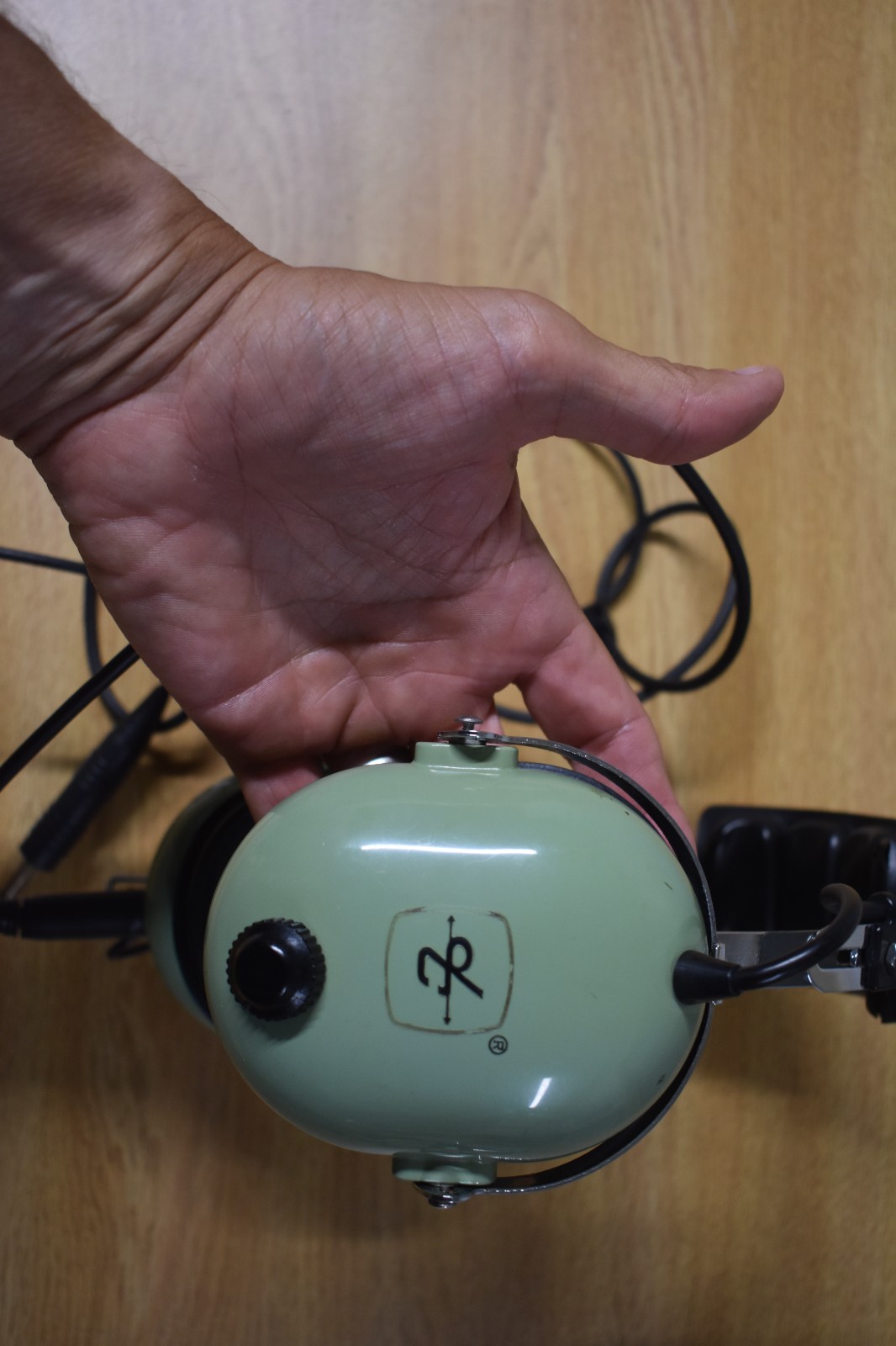 David Clark H10-60 Aviation Headset With Duel Plug And Mic (used)
