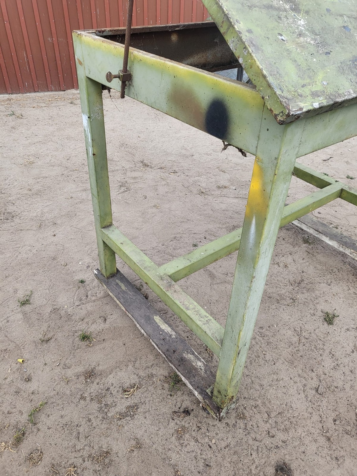 Work Table Station Tilt Top Work Area Bench Shop Garage Tools Tool On Casters