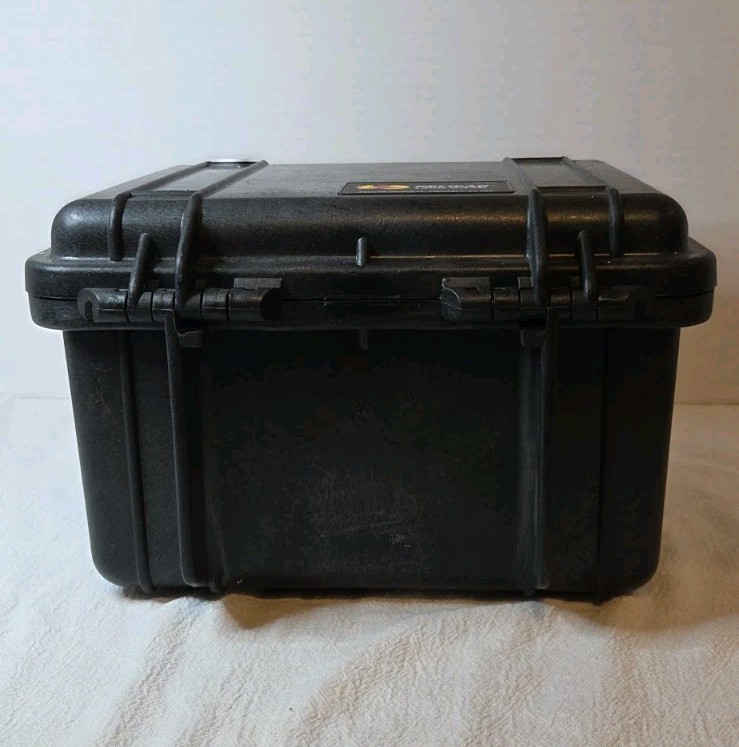 Pelican 1300 Watertight, Dust Proof Protective Case