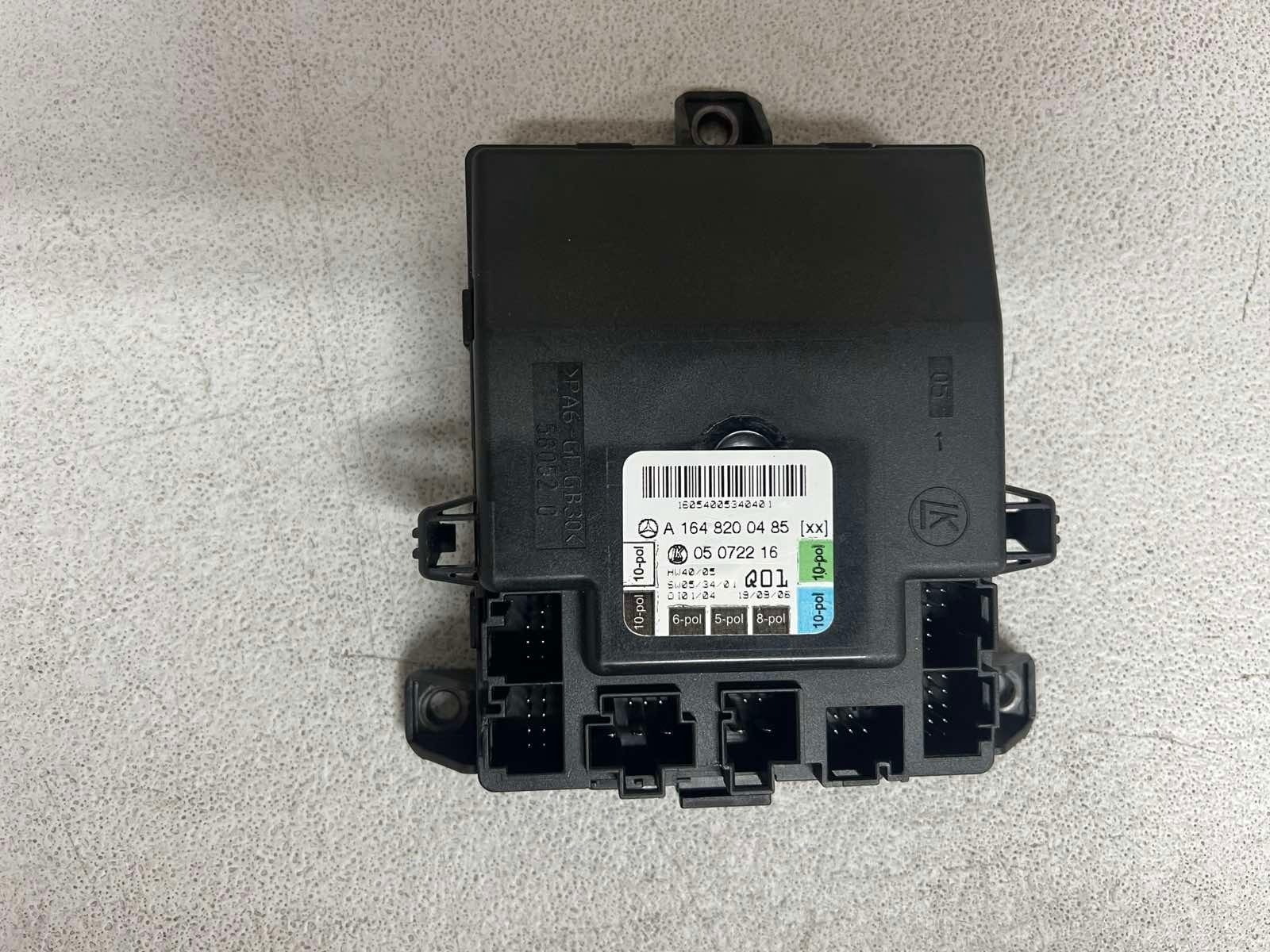 2007 Mercedes Benz GL450 RH Front Door Control Module  A1648200485  OEM