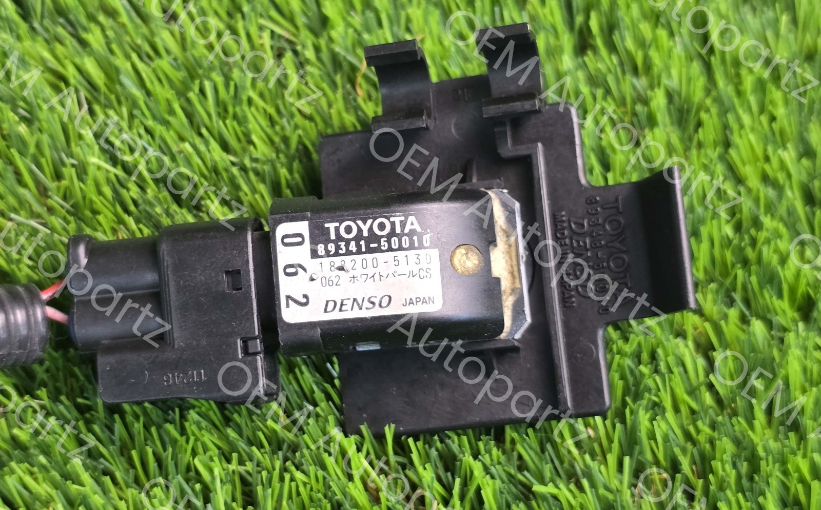 Lexus LS430 2001-2006 Avant Pare-Choc Ultrason Capteurs 89341-50011,