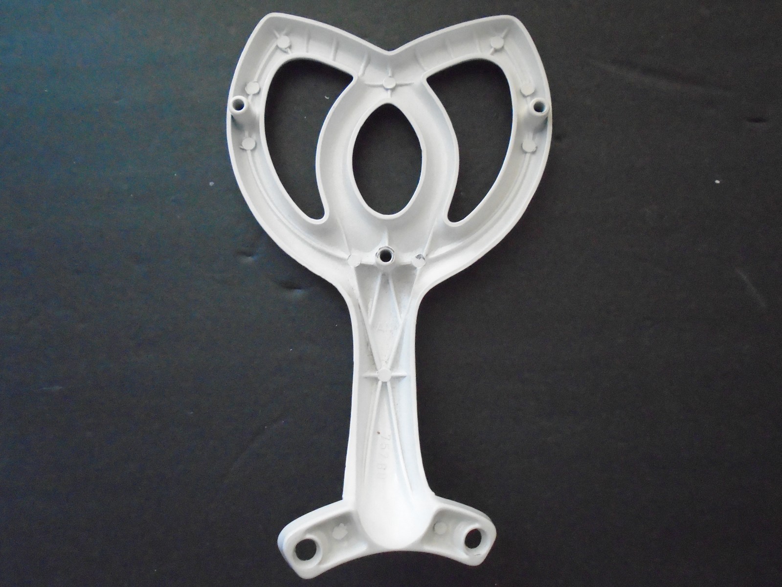 QUORUM CEILING FAN REPLACEMENT ARM BRIGHT WHITE PART AN 757B0
