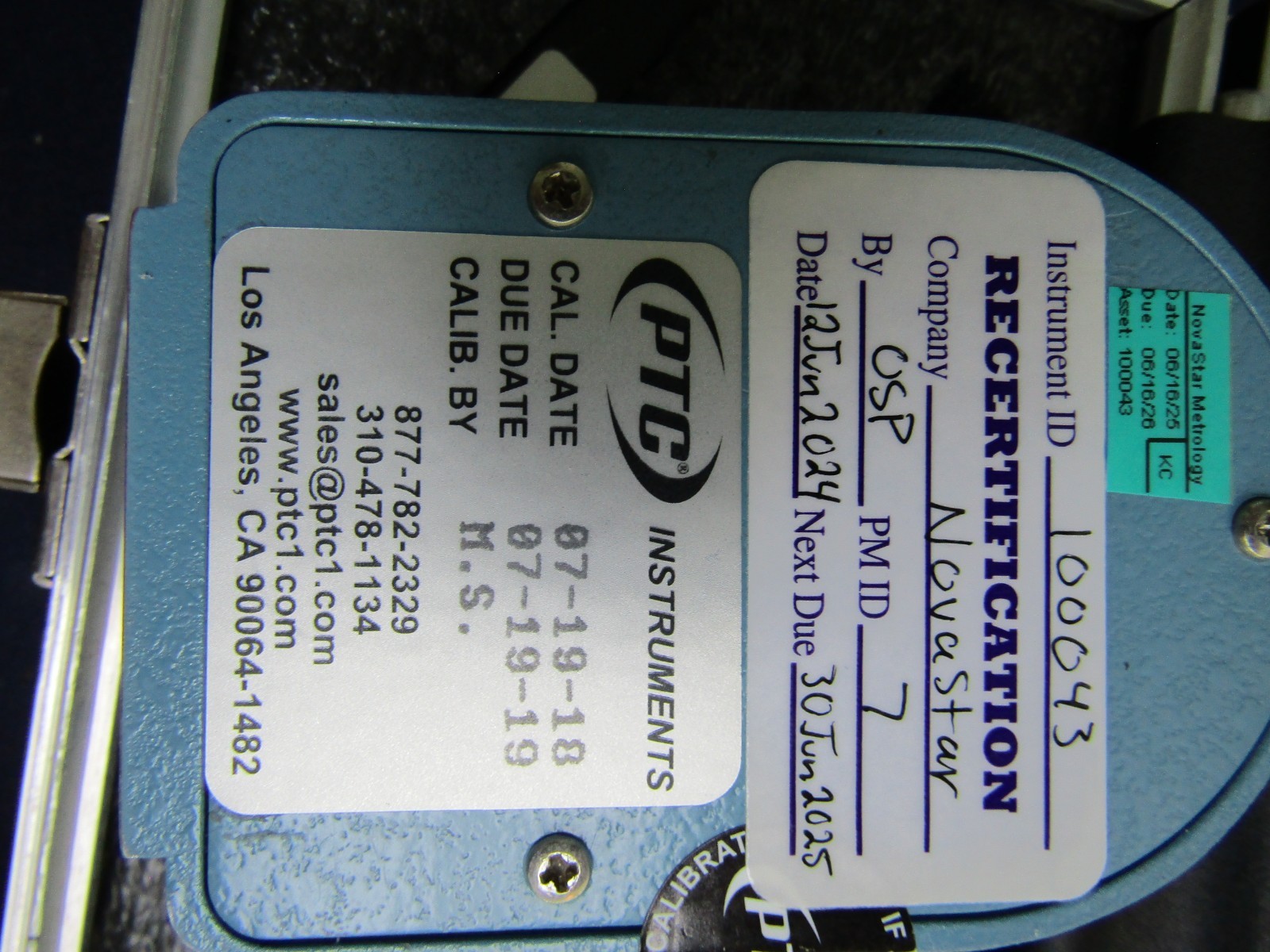 PTC Instruments 306L TypeA Durometer with Case GUARANTEED