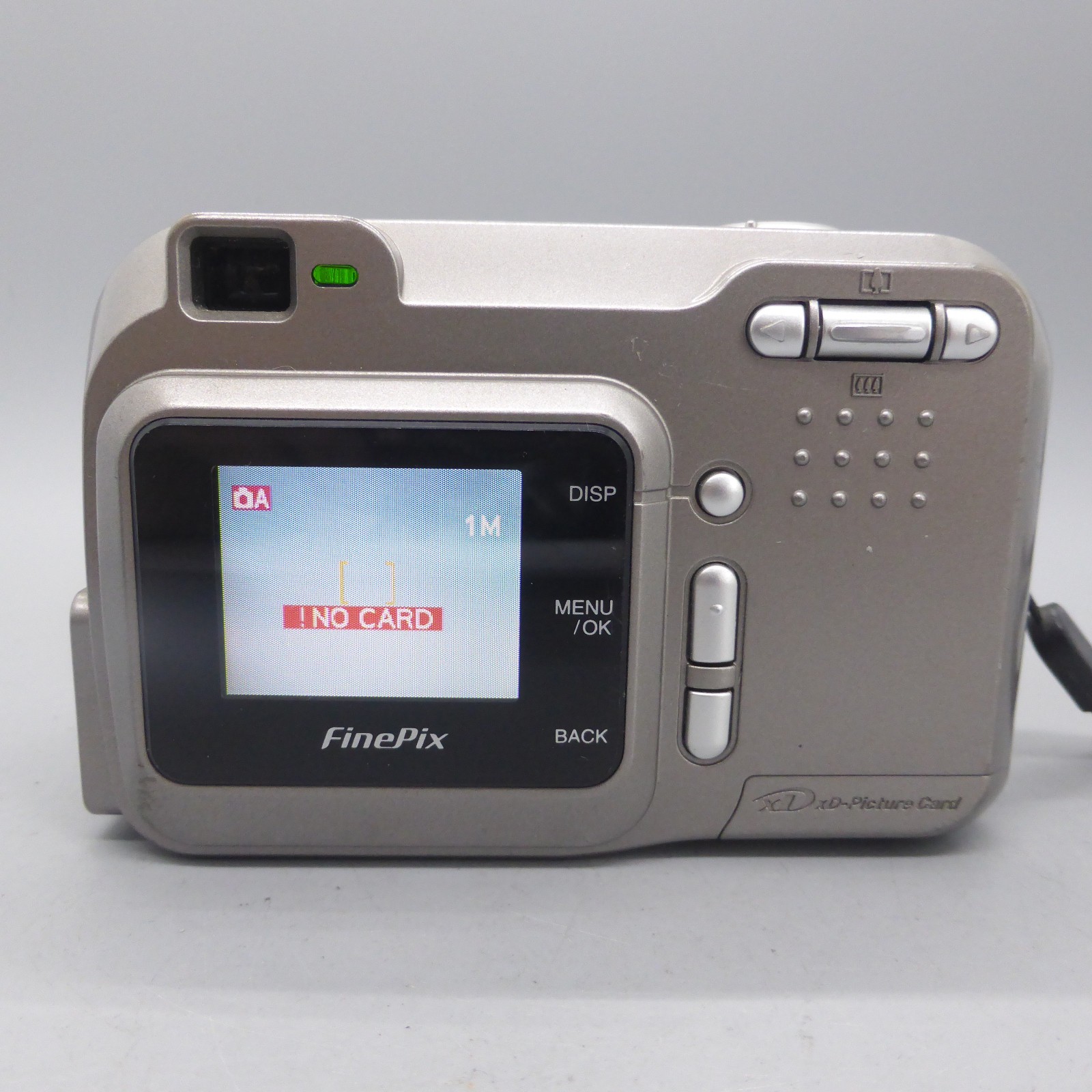 Fujifilm Digital Camera FinePix A204 2.0MP Silver Tested