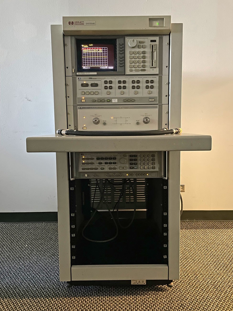 Used HP 8510C Vector Network Analyzer System w/ 8515A 8340A & 85052C Kit (Untest