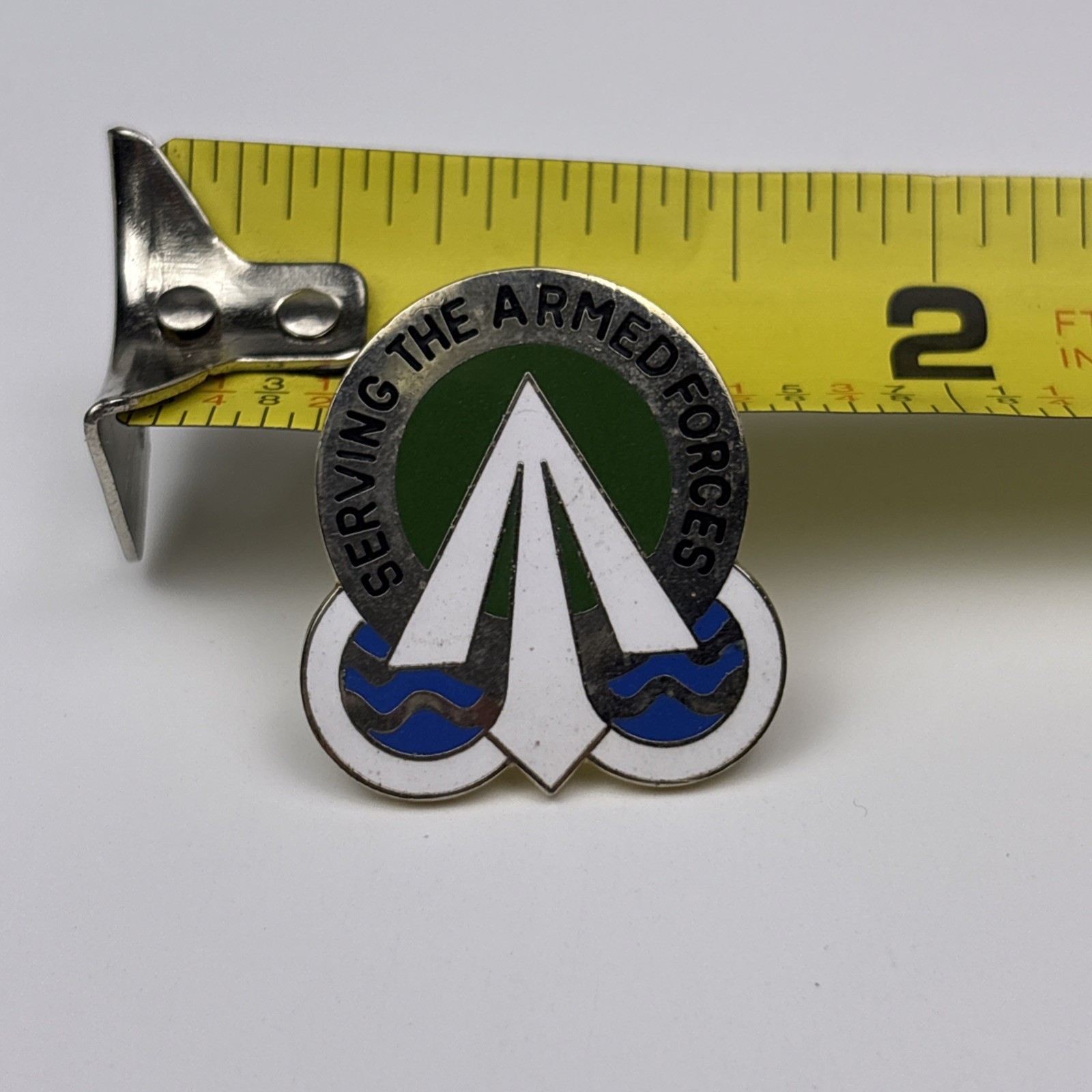 U.S. Military Army Traffic Management DI DUI Insignia Crest Pin SERVING V21