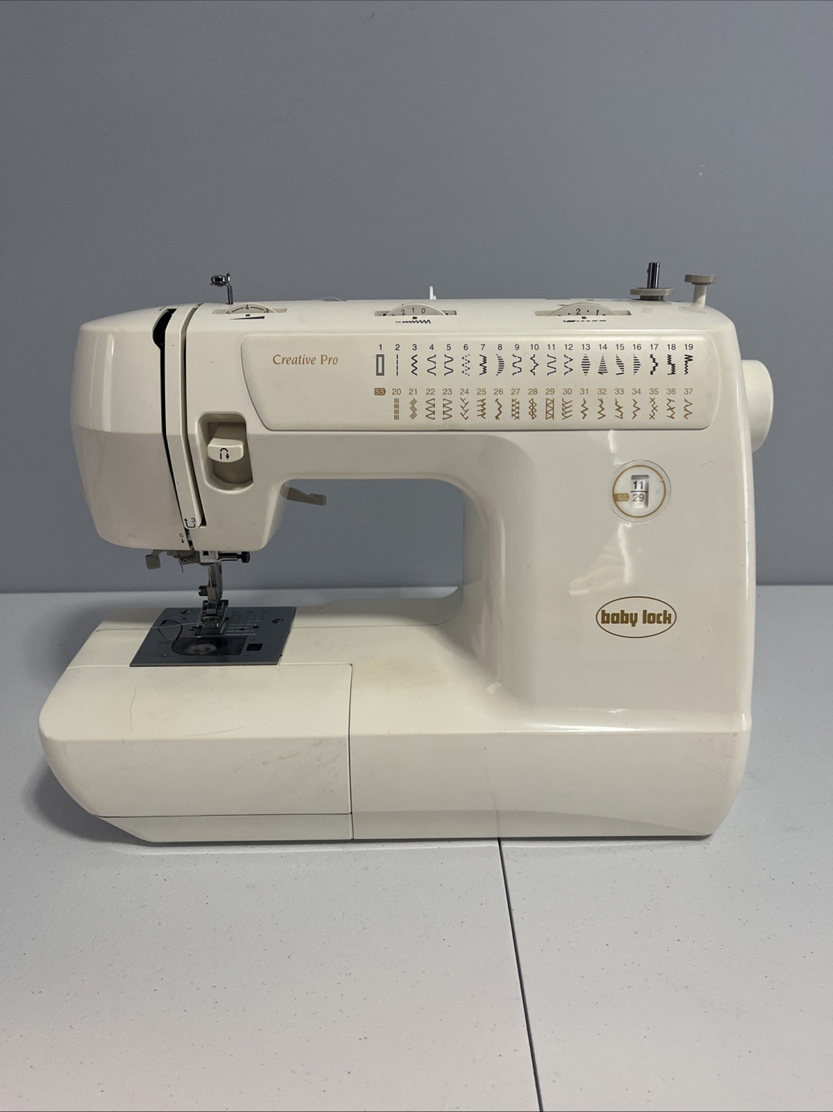 Baby Lock Creative Pro BL37 Sewing Machine