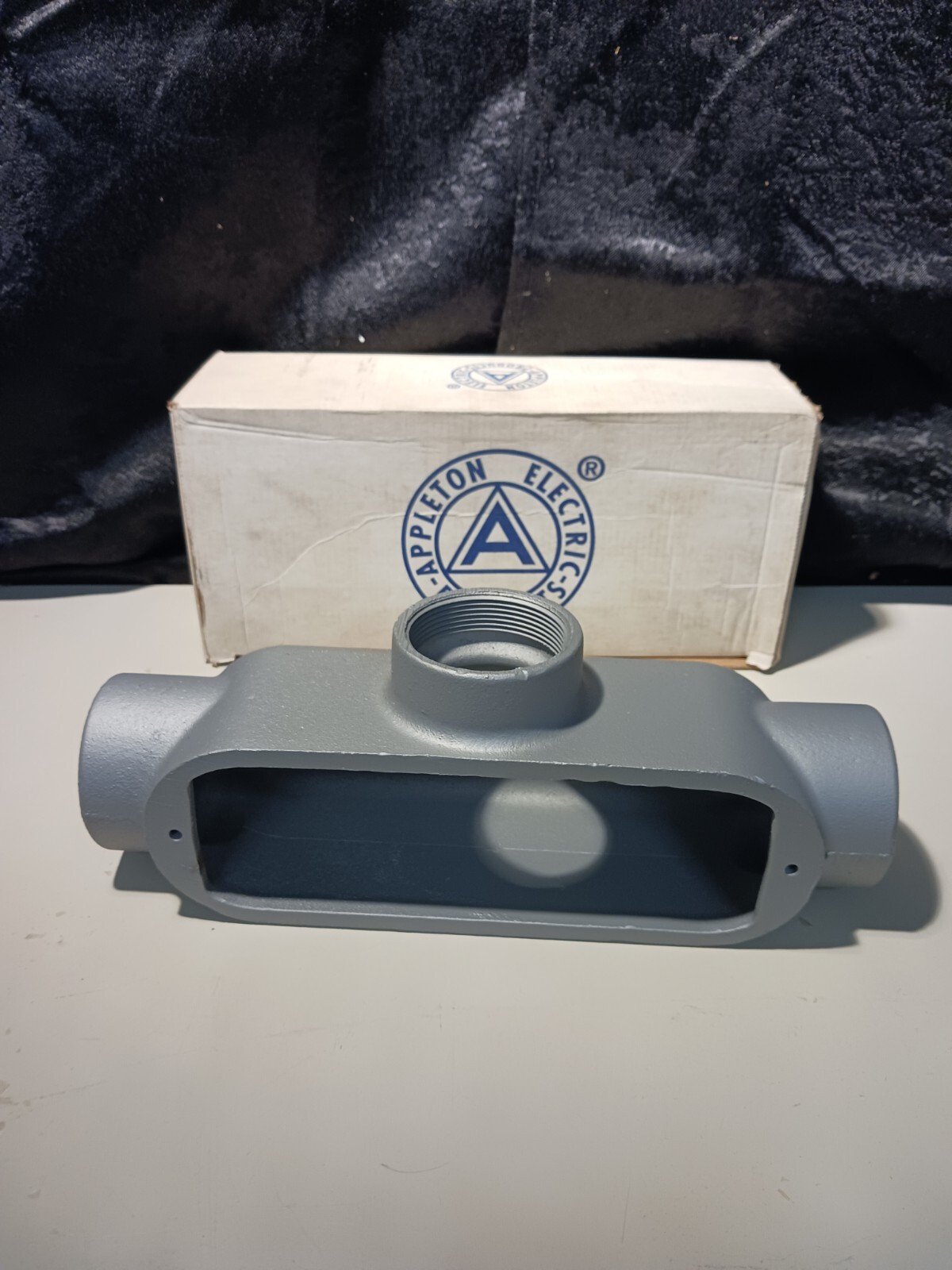 APPLETON T200-M MALLEABLE IRON 2" TEE FORM 35