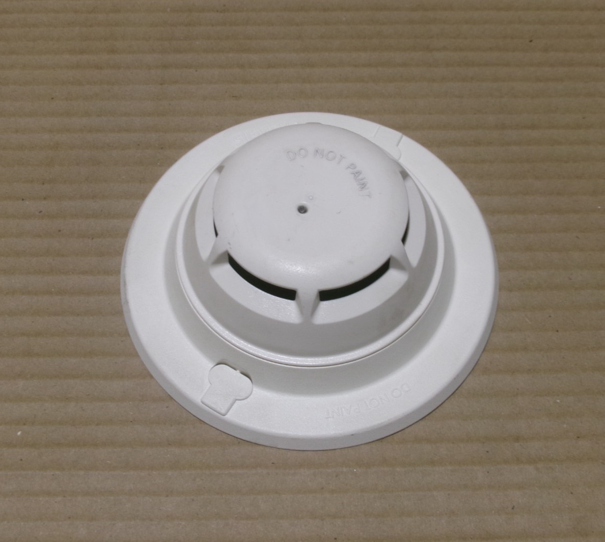 Siemens OP921 S54320-F4-A2 Smoke Detector Head w/ Base AK