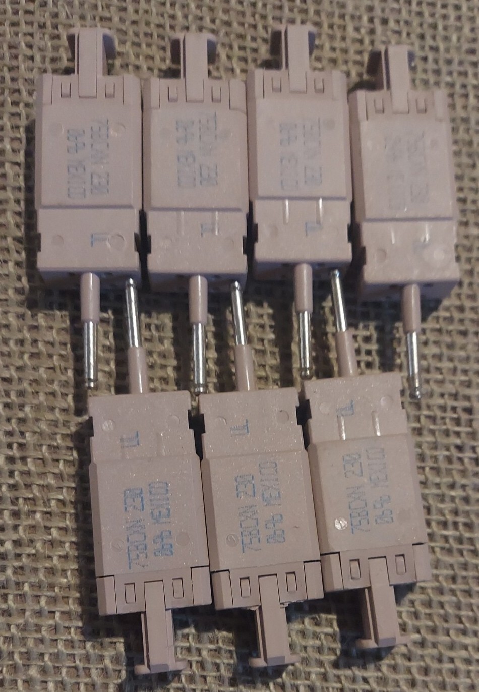 Lot of 7 -  Porta Systems 75BCXN-230 1-Pin 230V Gas Tube Protector