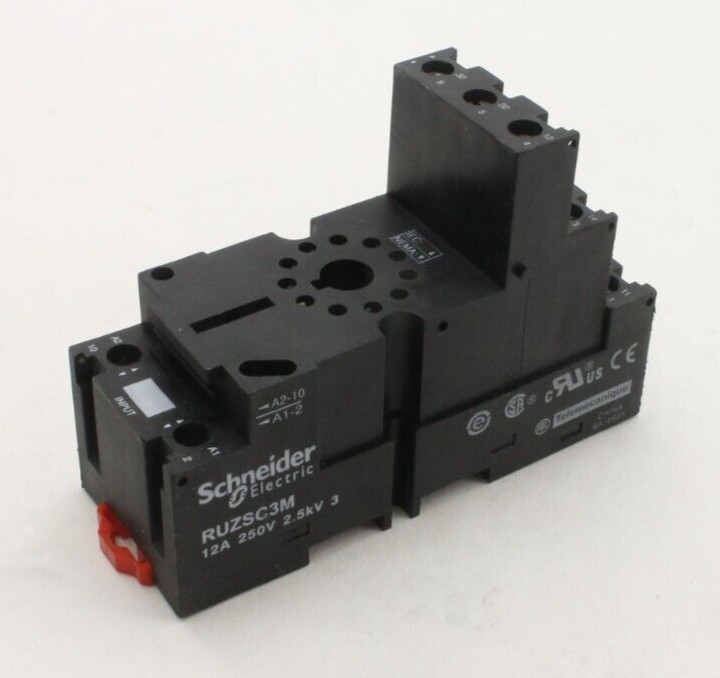 Schneider RUZSC3M Relay Socket