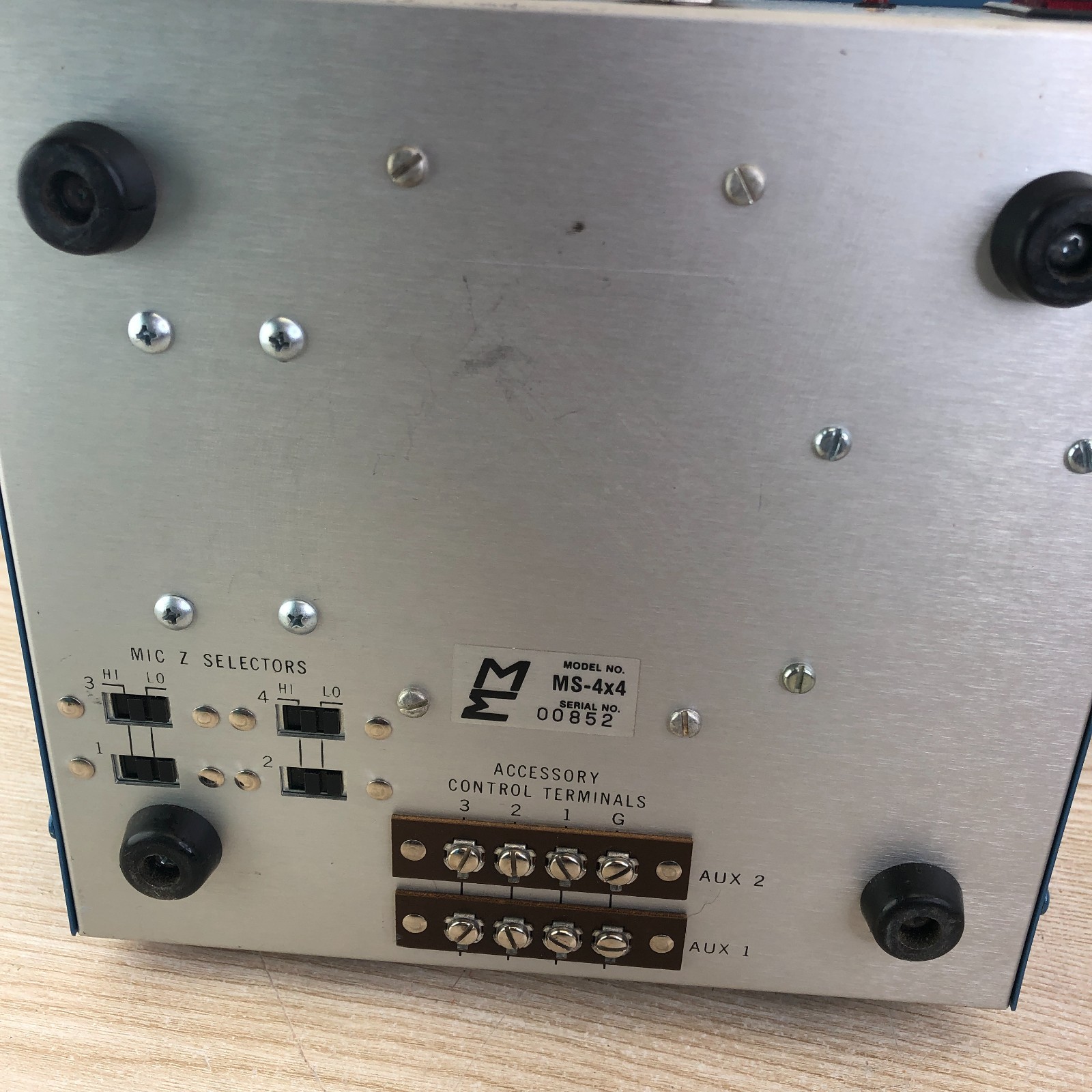 McGOHAN ~ MS-4X4 Audio Mixer ~ Powers On ~ Untested