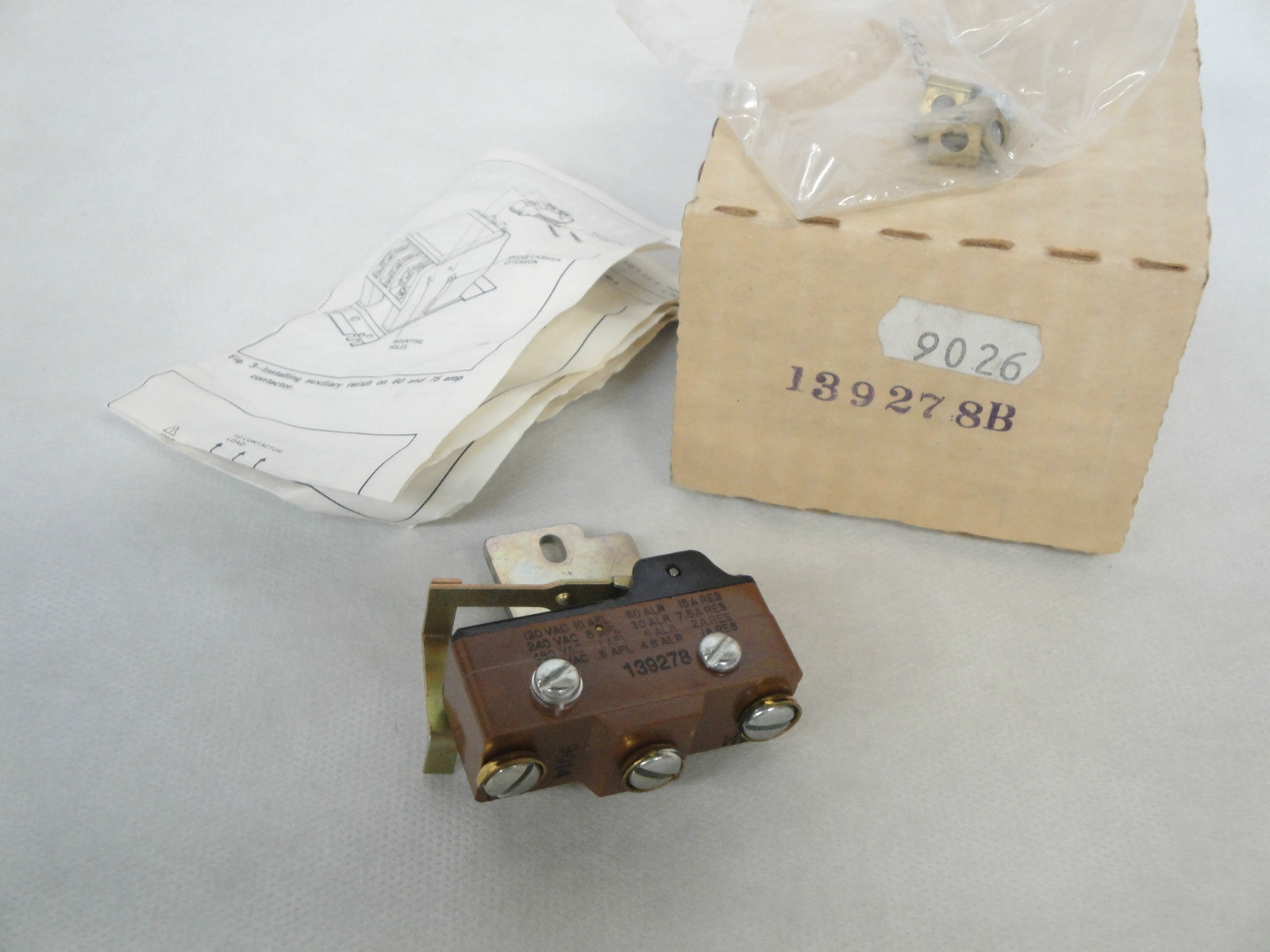 NEW IN BOX HONEYWELL 139278B AUXILIARY MICRO SWITCH