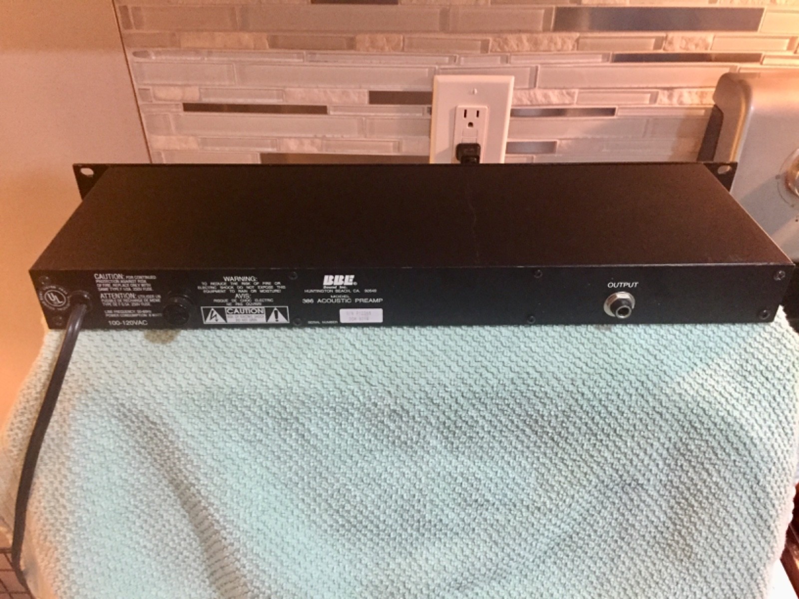 BBE 386 Acoustic Preamp