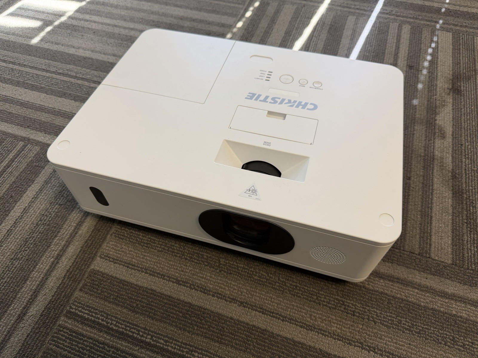 Christie LWU502 5000 ANSI LCD Projector 1920x1200 WUXGA 16:10 White
