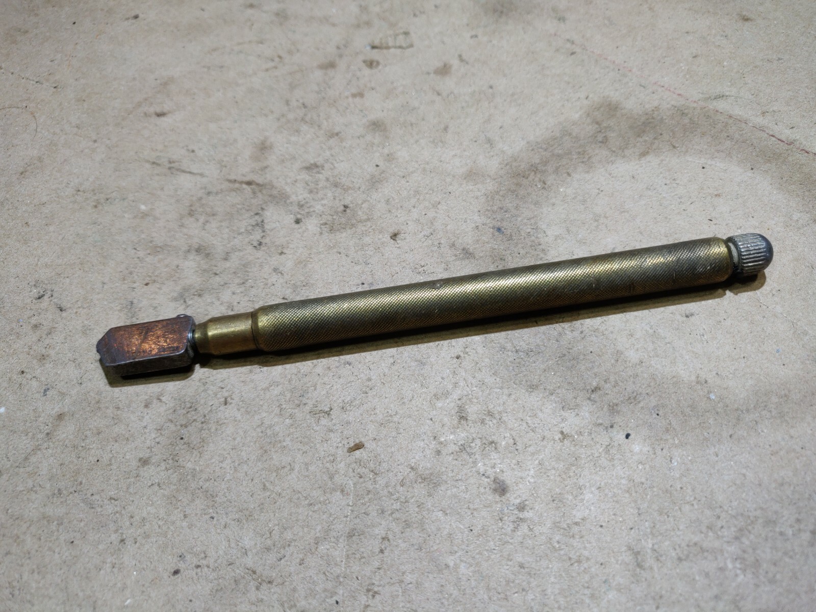 TOYO JAPAN TC-17 Vintage Oil Glass Cutter Brass Handle.