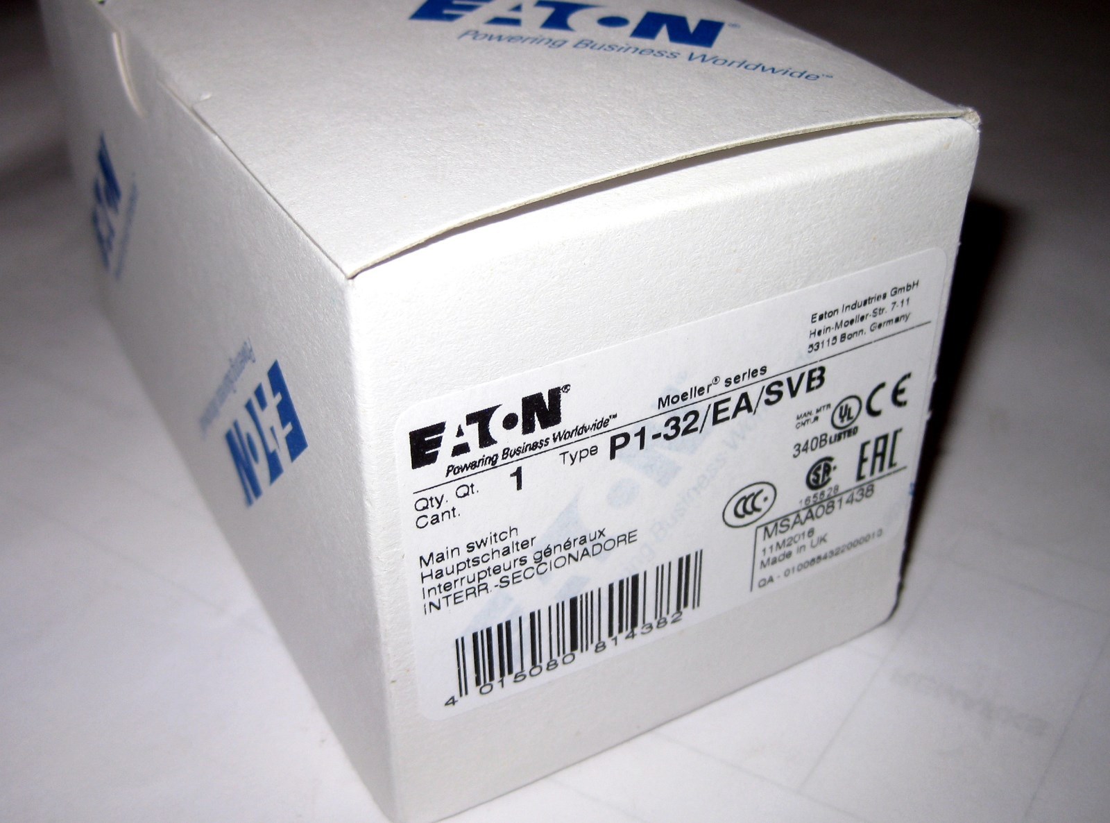 NIB New in Box, P1-32/EA/SVB Rotary Disconnect DOOR Mount P132EASVB Eaton switch