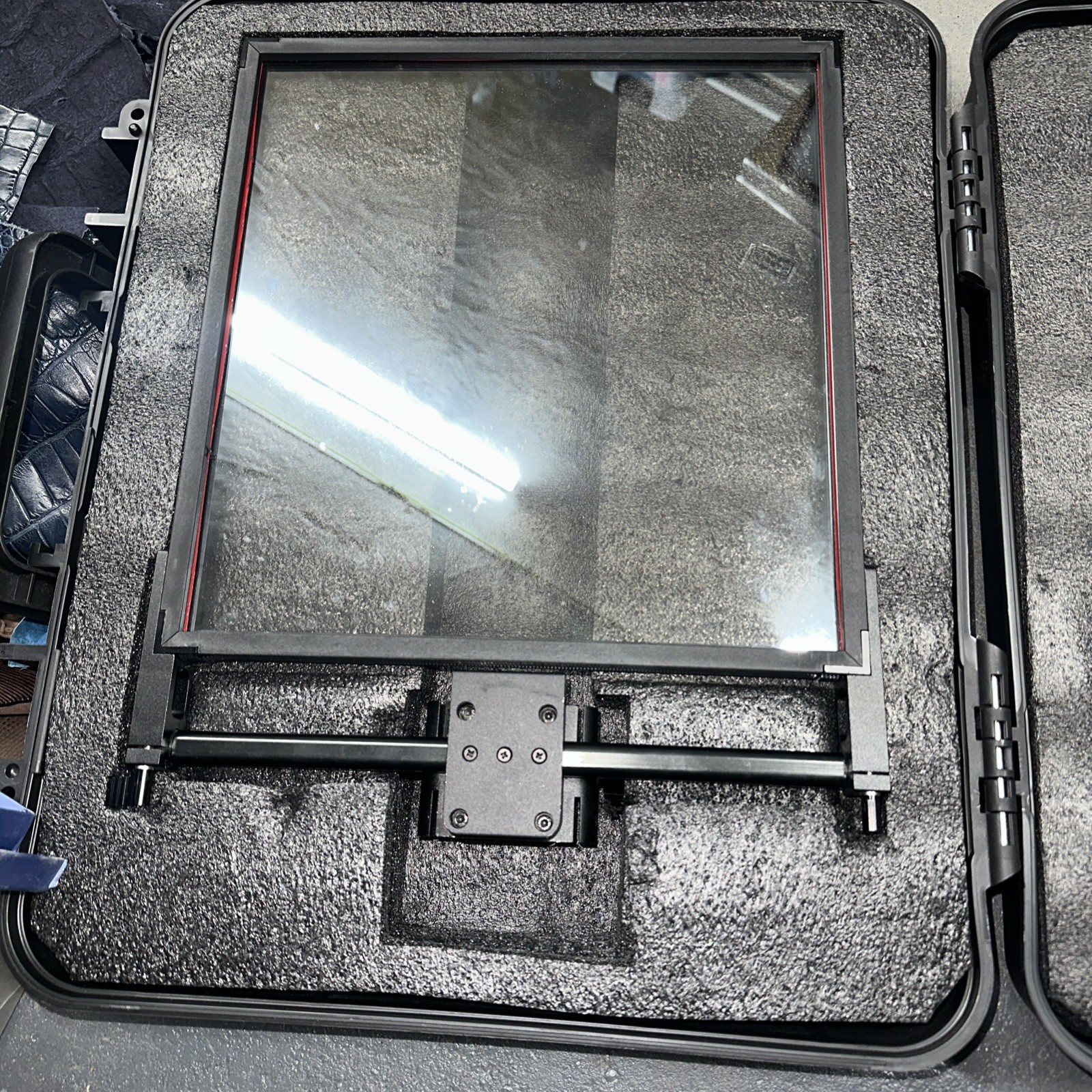 Glide Gear TMP 750 Professional Tablet Teleprompter w/ Hard Case Missing Pieces