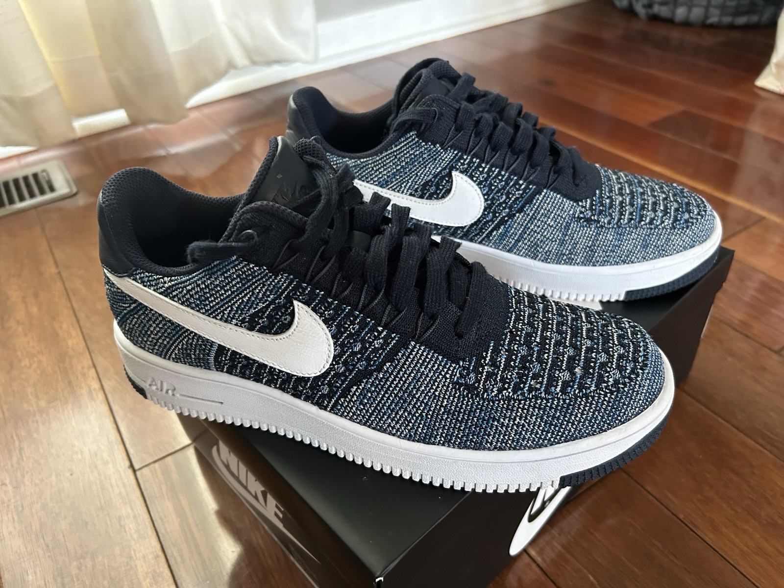 Nike Air Force 1 Low Ultra Flyknit M8.5 **Rare**