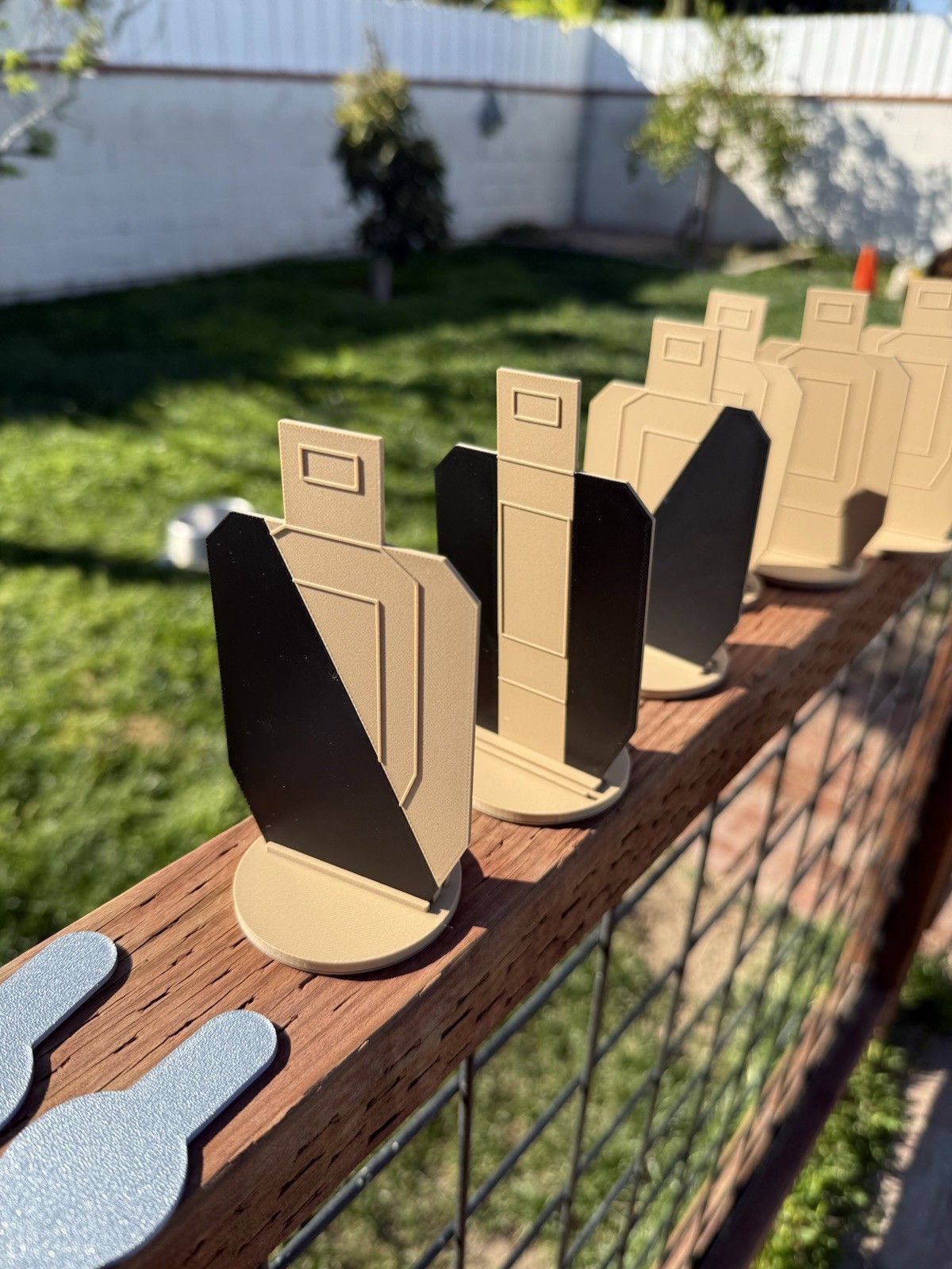 DryFire Target scale:12yds@6ft.6 Replica Cardboard,3 Poppers 6base USPSA Style