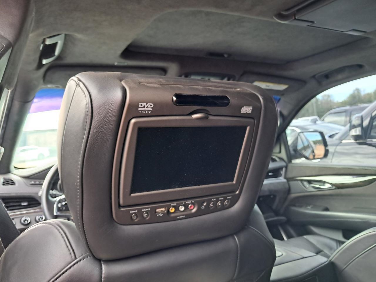 ESCALAESV 2017 Glove Box 4809120