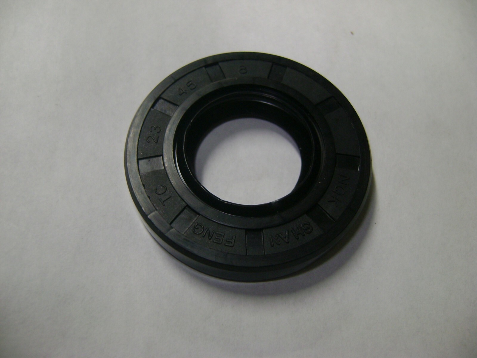 NEW TC 23X45X8 DOUBLE LIPS METRIC OIL / DUST SEAL 23mm X 45mm X 8mm