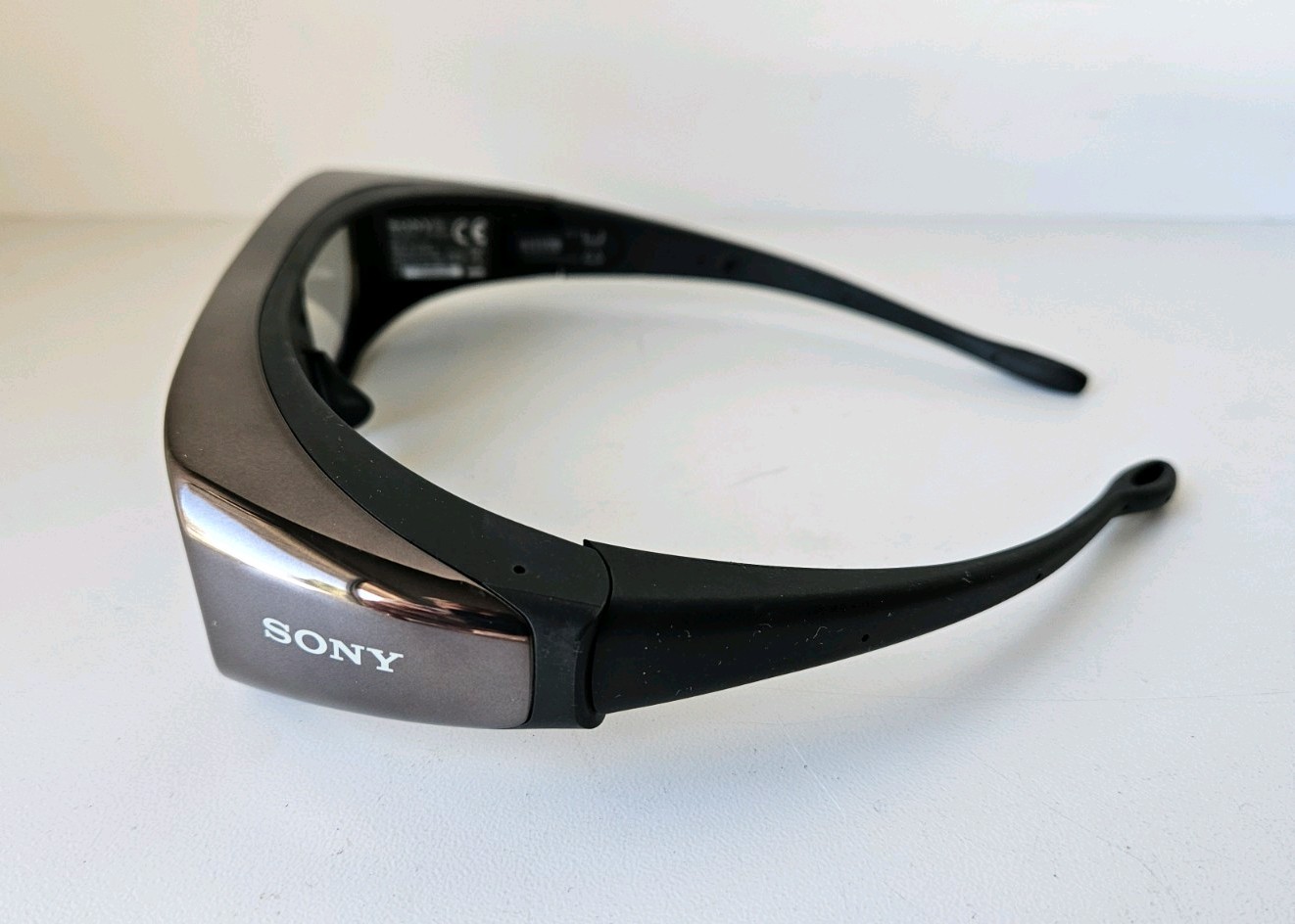 Sony TDG-BR100 Active Shutter 3D Glasses - Black and Silver Finish
