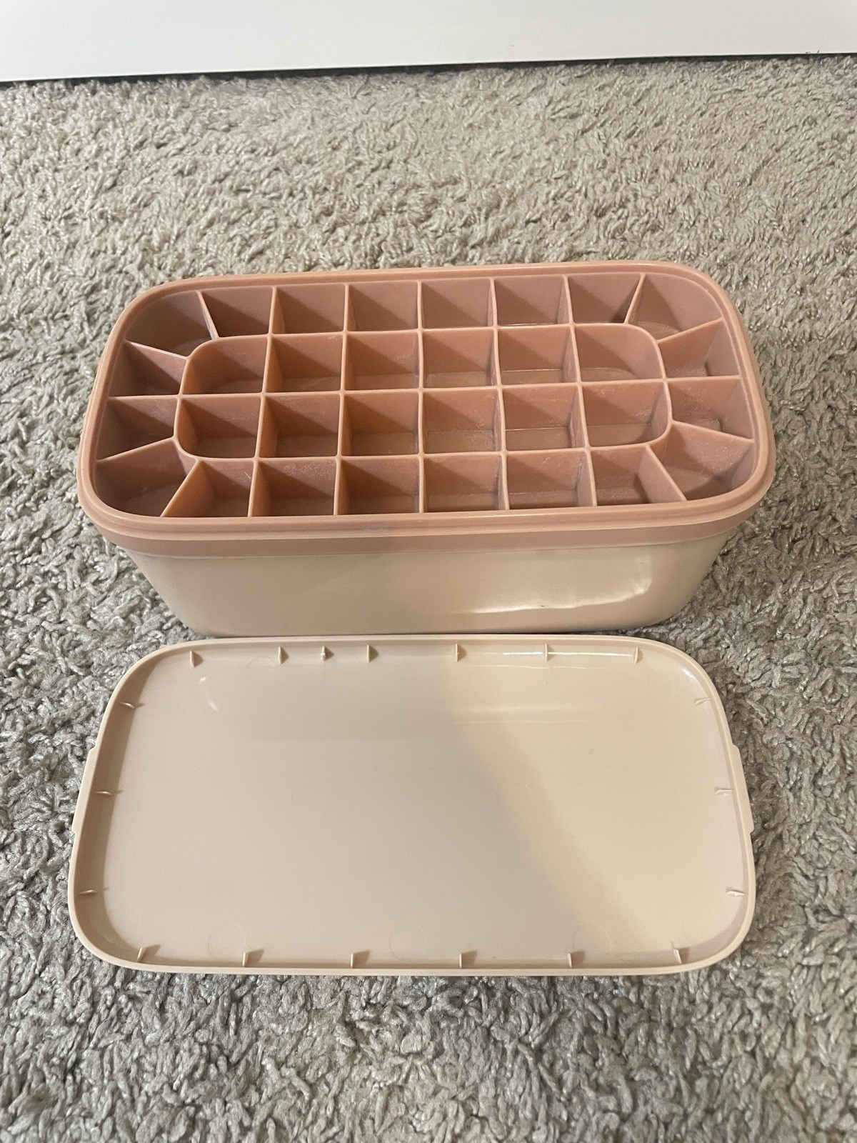 Silicone Ice Cube Tray with Storage Box