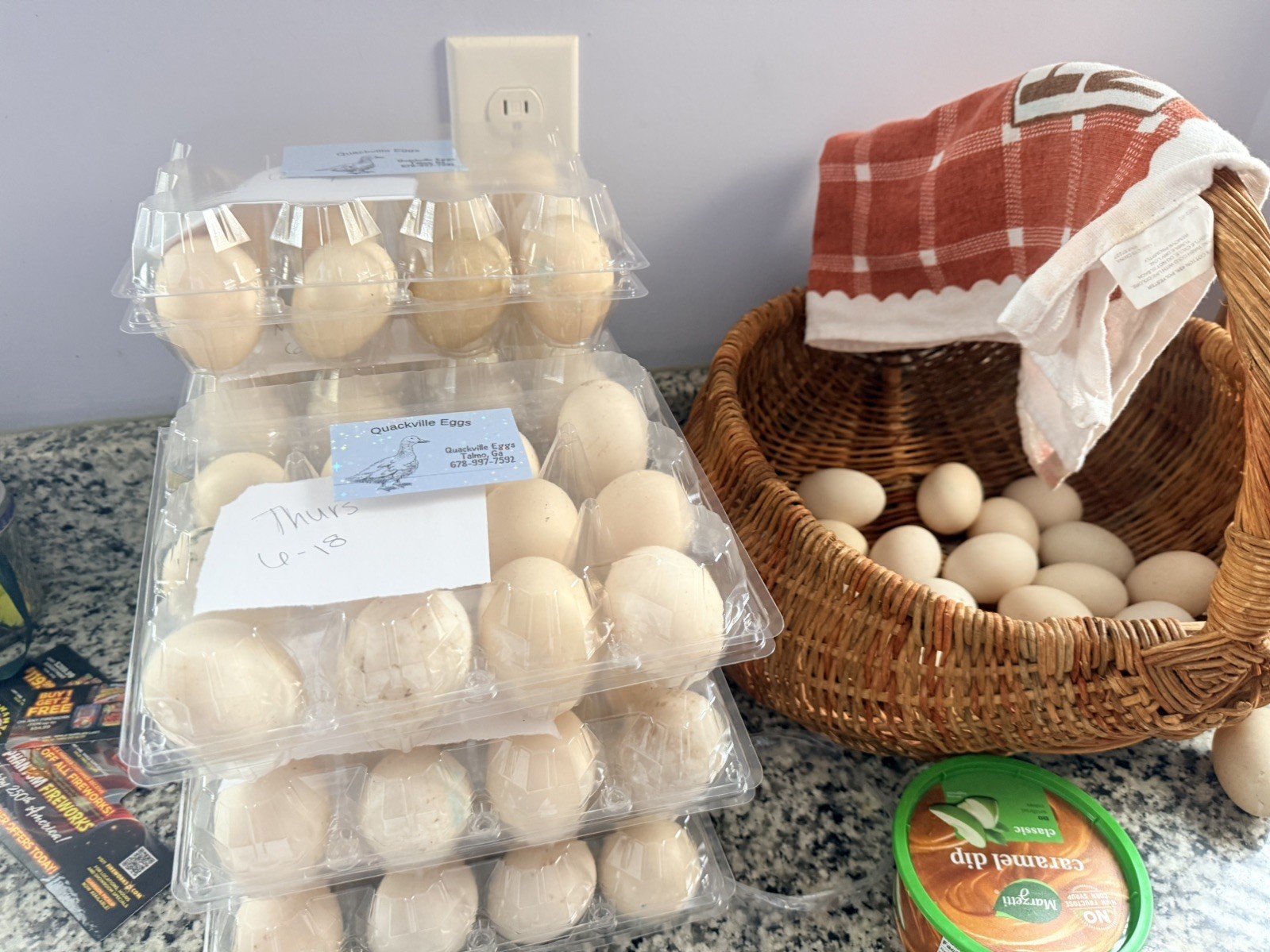 A Dozen  eating / duckHatching Surprise