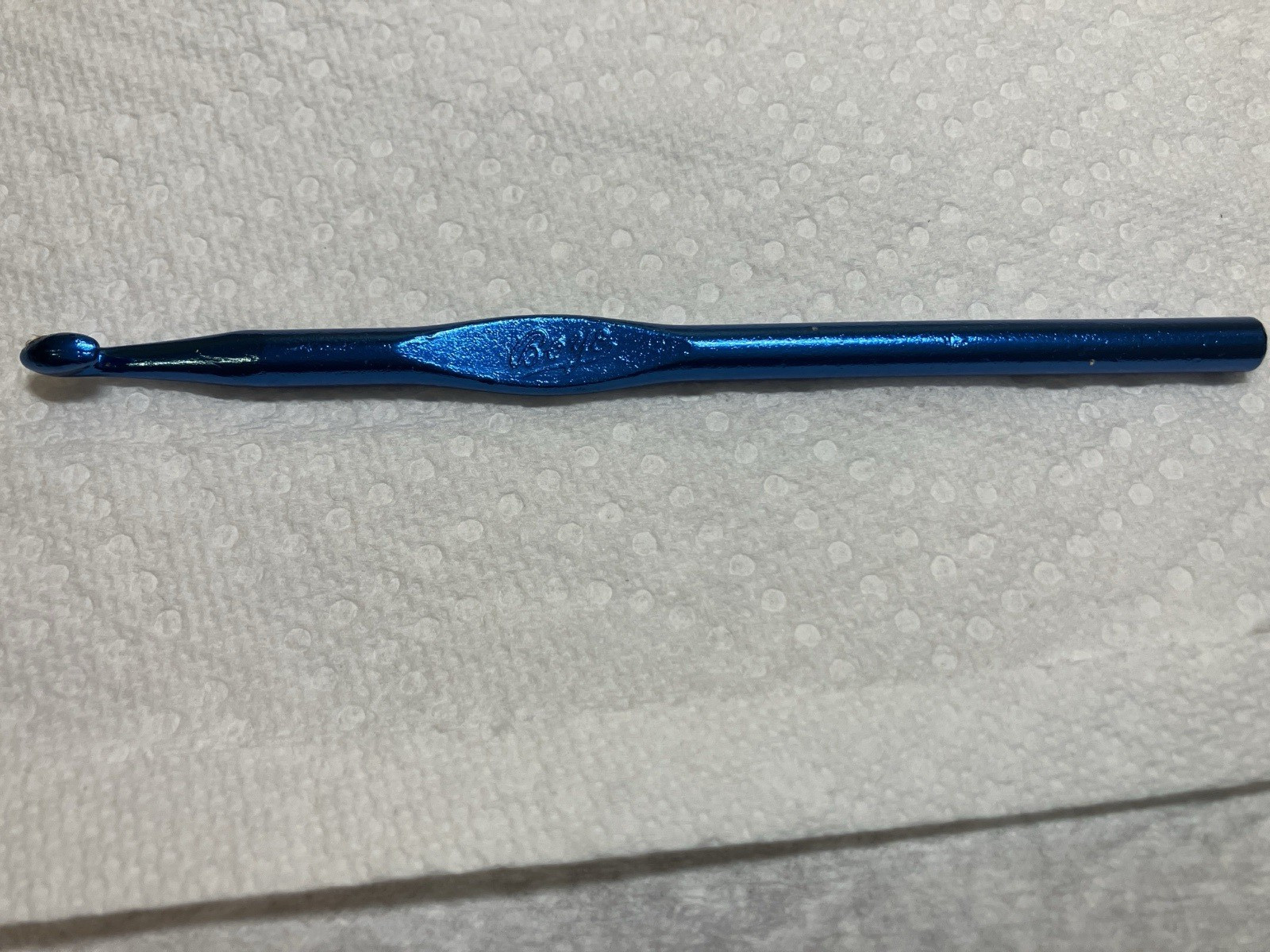 Boye Aluminum Blue Crochet Hook, Size K or 10 1/2, Made in USA, Used