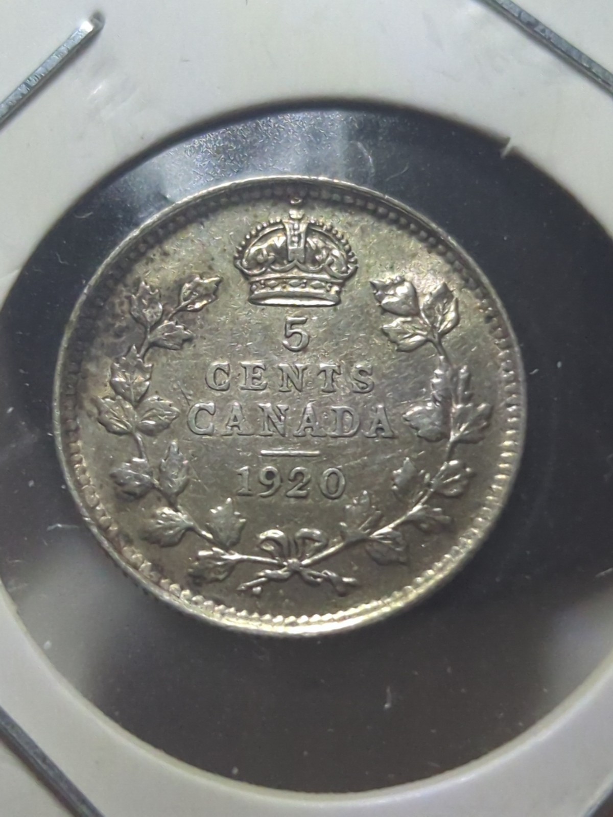Canada 1920 Silver 5 Cents, Uncirculated+ (Q1130)