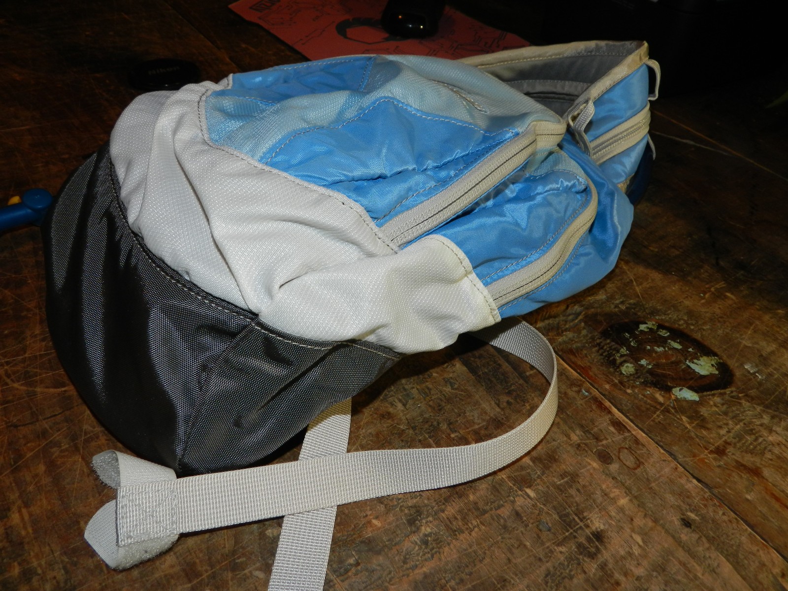 Camelbak Pixie Hydration Backpack. 1.4 Liters. 50 Oz . Short Distance Light