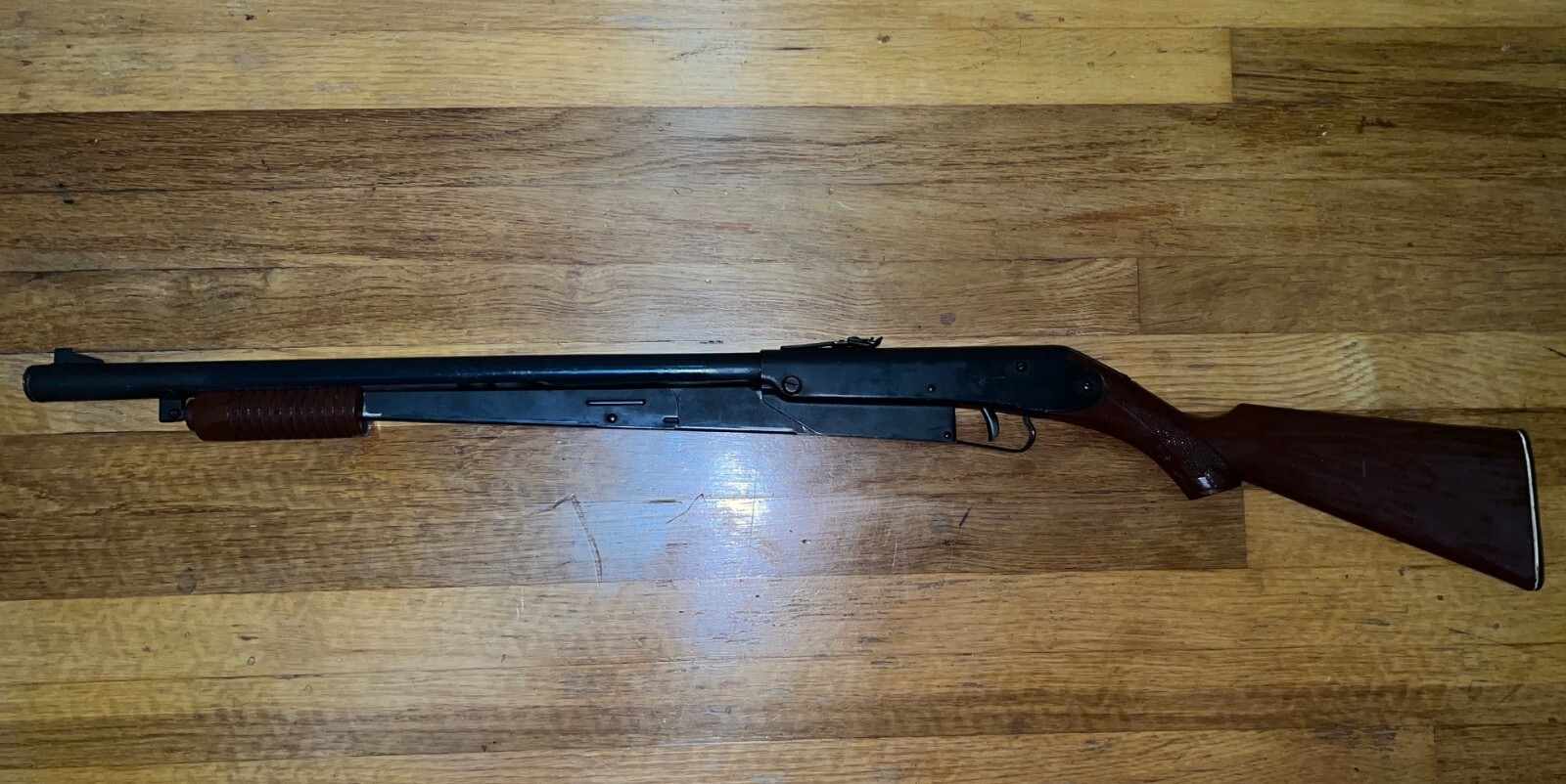 Vintage_Daisy_Model No. 25_Pump-Action_BB Gun_Rogers Ark_Reg.No.B074828_Untested