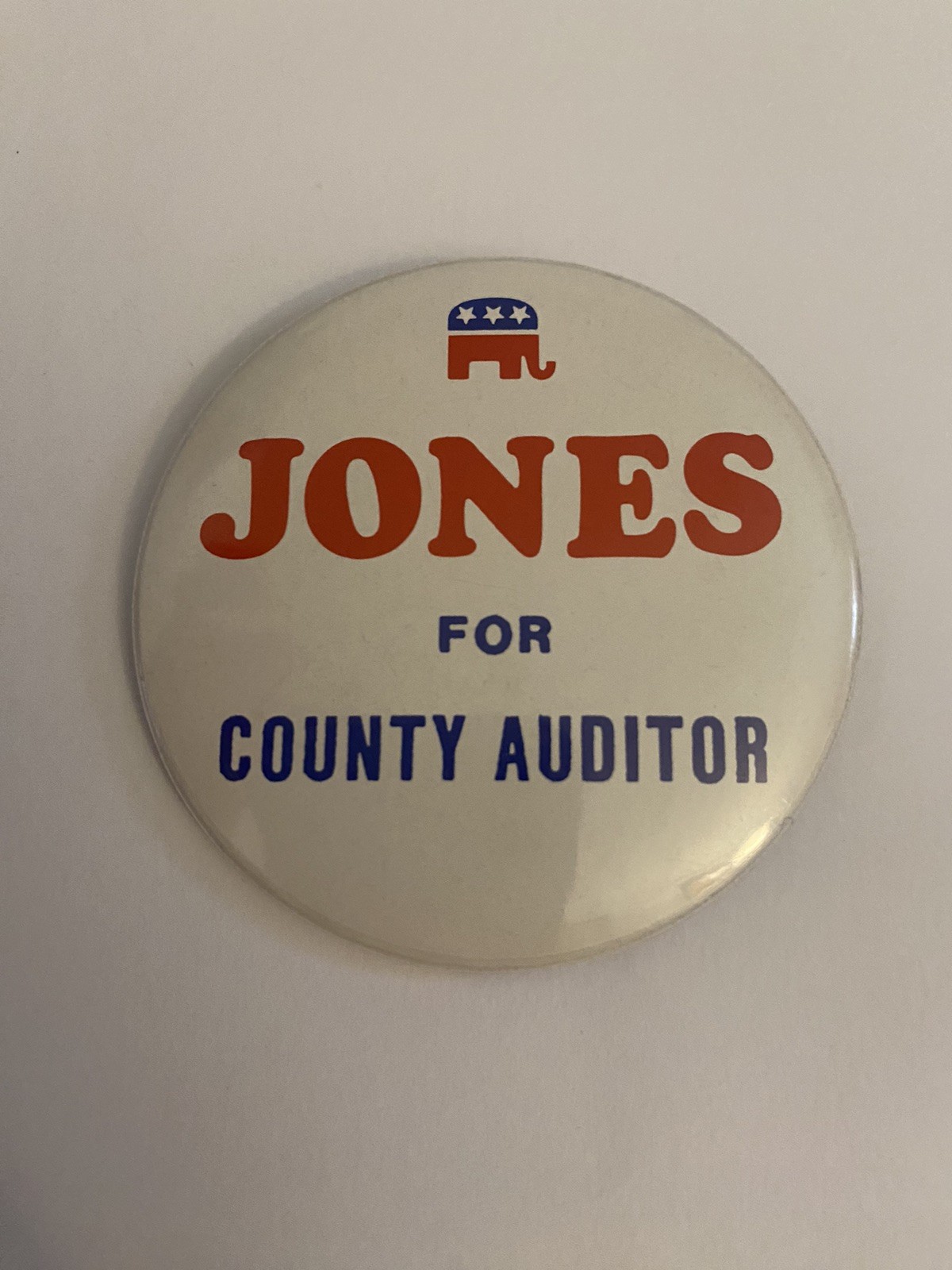 Jones For County Auditor Republican Pin Back Button P211