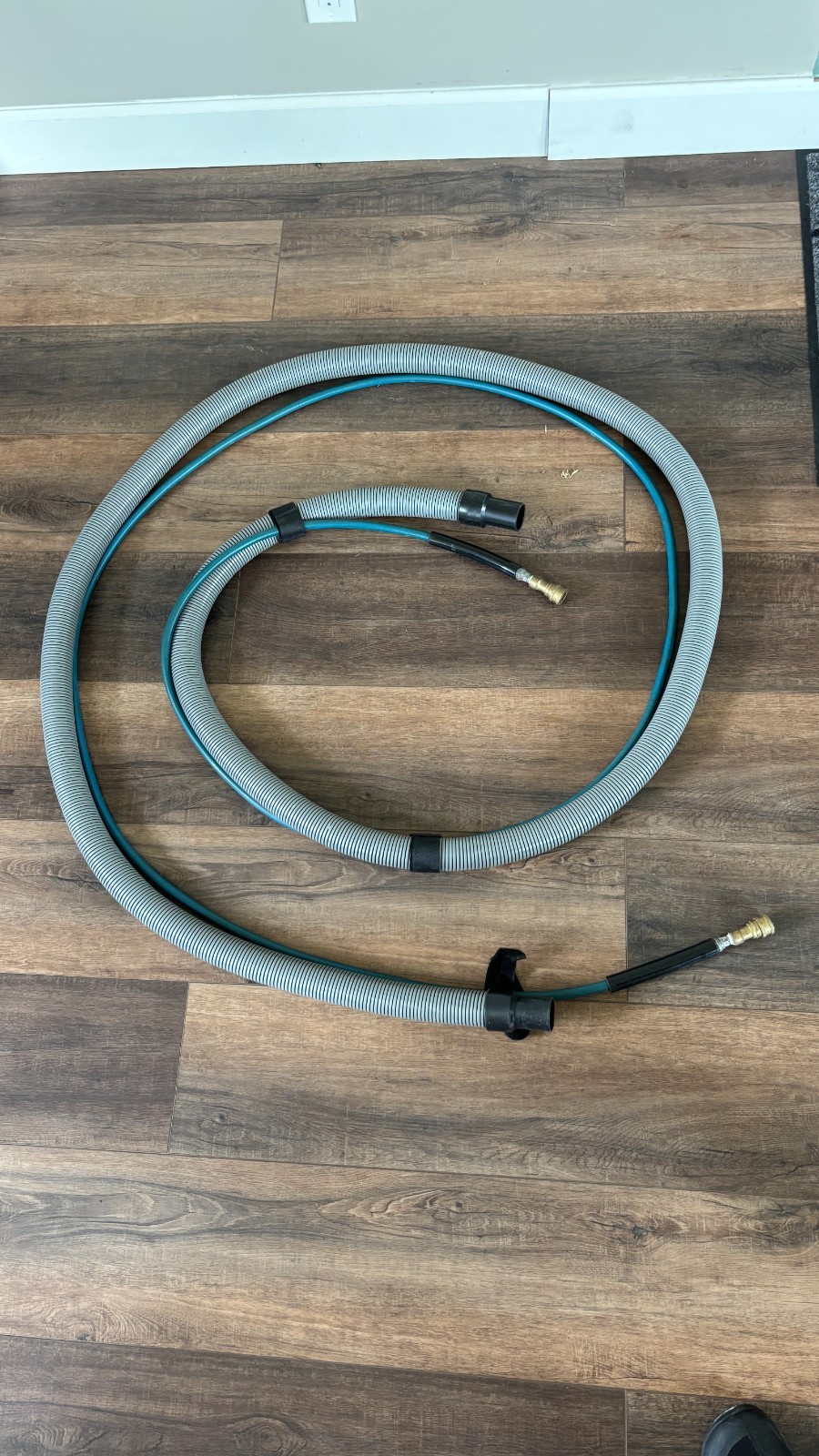 Carpet Cleaning Extractor Vac and Solution Hoses with Swivel Cuffs