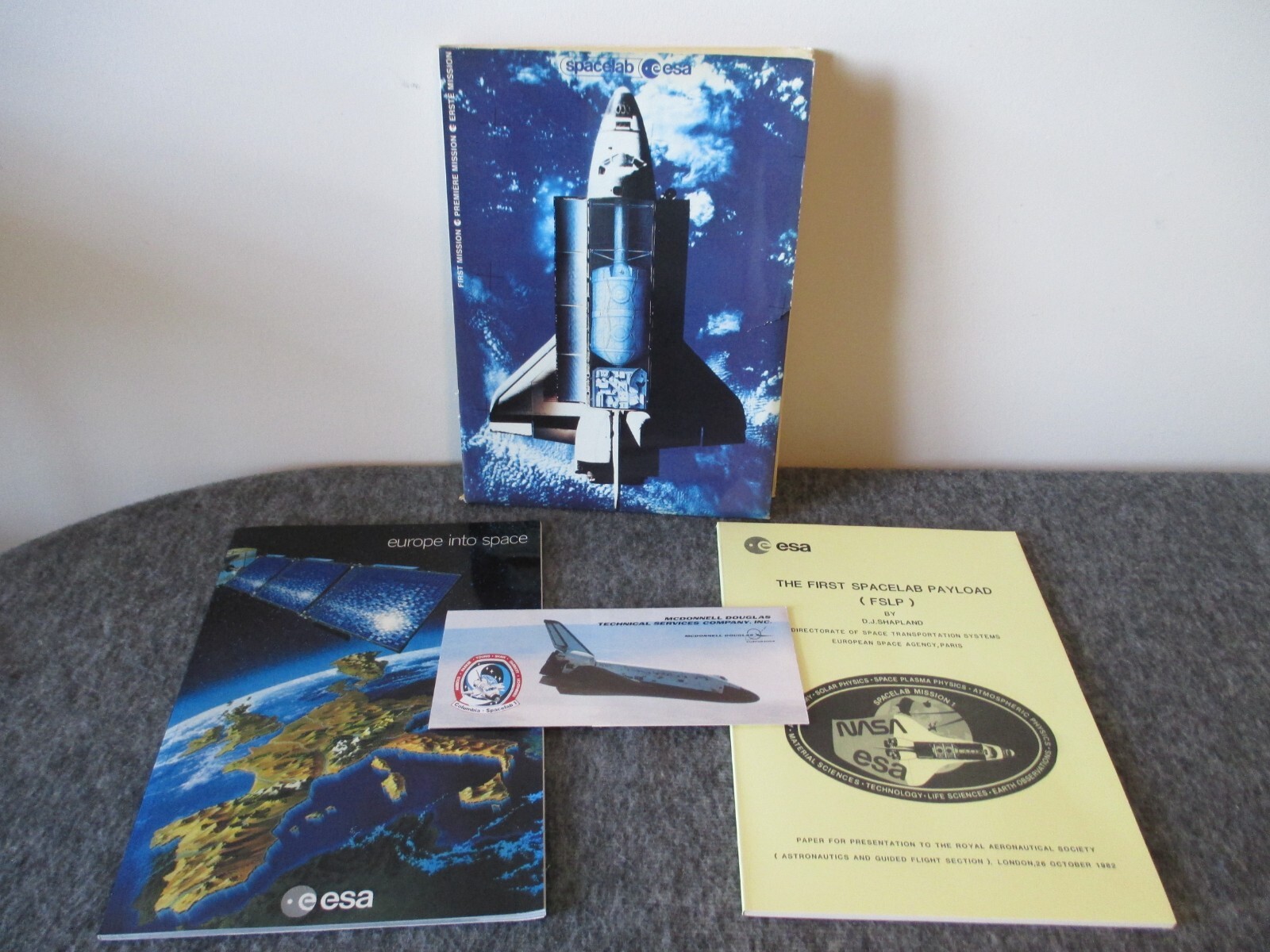NASA ESA MCDONNELL DOUGLAS SPACELAB PUBLIC RELATIONS/PRESS KIT - 1983 - COLUMBIA