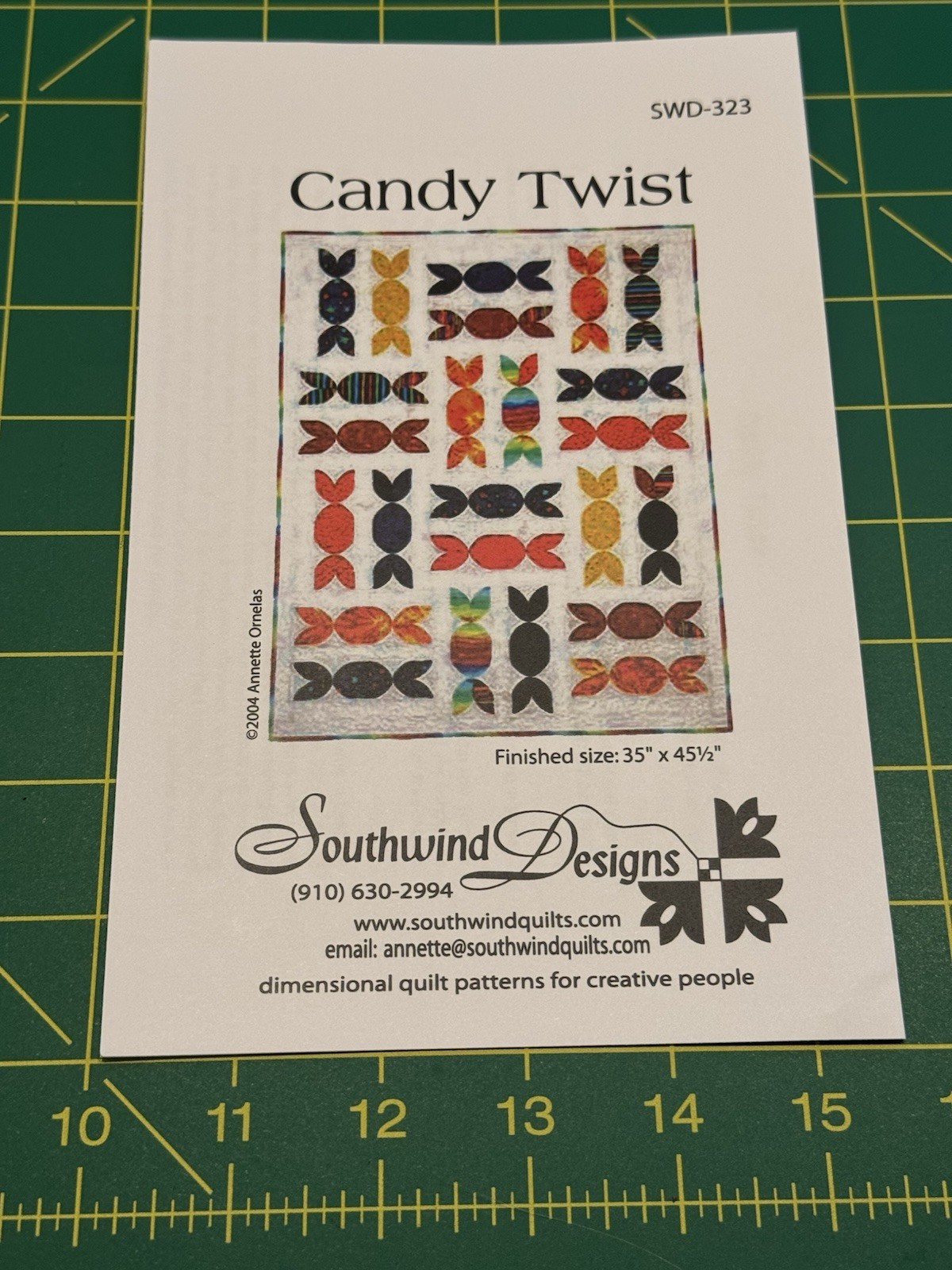 CANDY TWIST Quilt Pattern Southwind Designs New 35 X 45.5