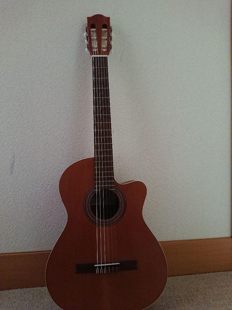 Classical Acoustic Guitar Alhambra Made in Spain Natural with Soft Case