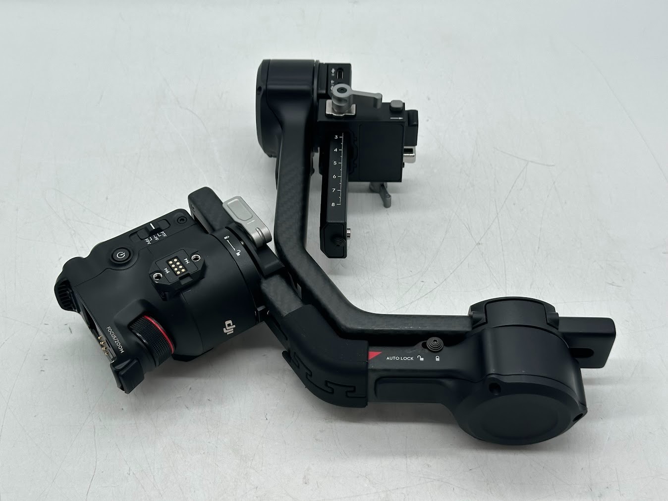DJI RS 4 Pro Gimbal Stabilizer Combo