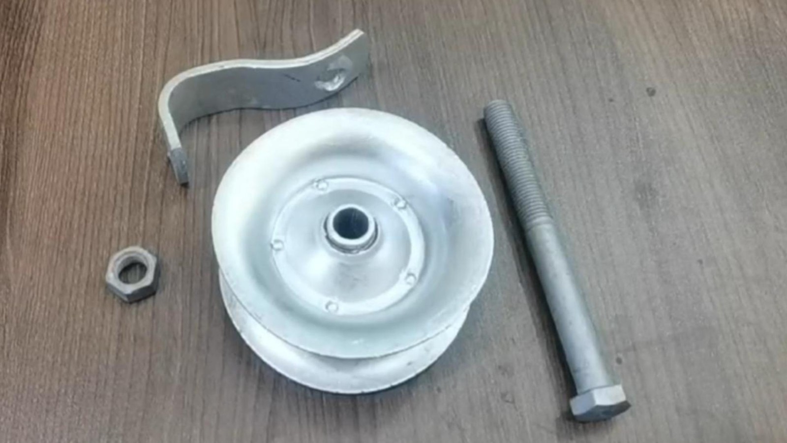 Heavy Duty 5" Sliding Gate Rollers - Galvanized Steel Track Roller for 1 5/8" Pi