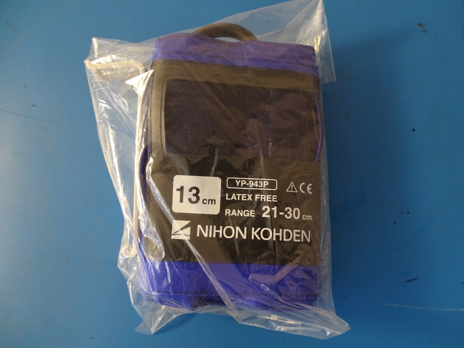 Nihon Kohden YP-943P NIBP Blood Pressure Cuff Adult 13cm 21-30cm Latex Free