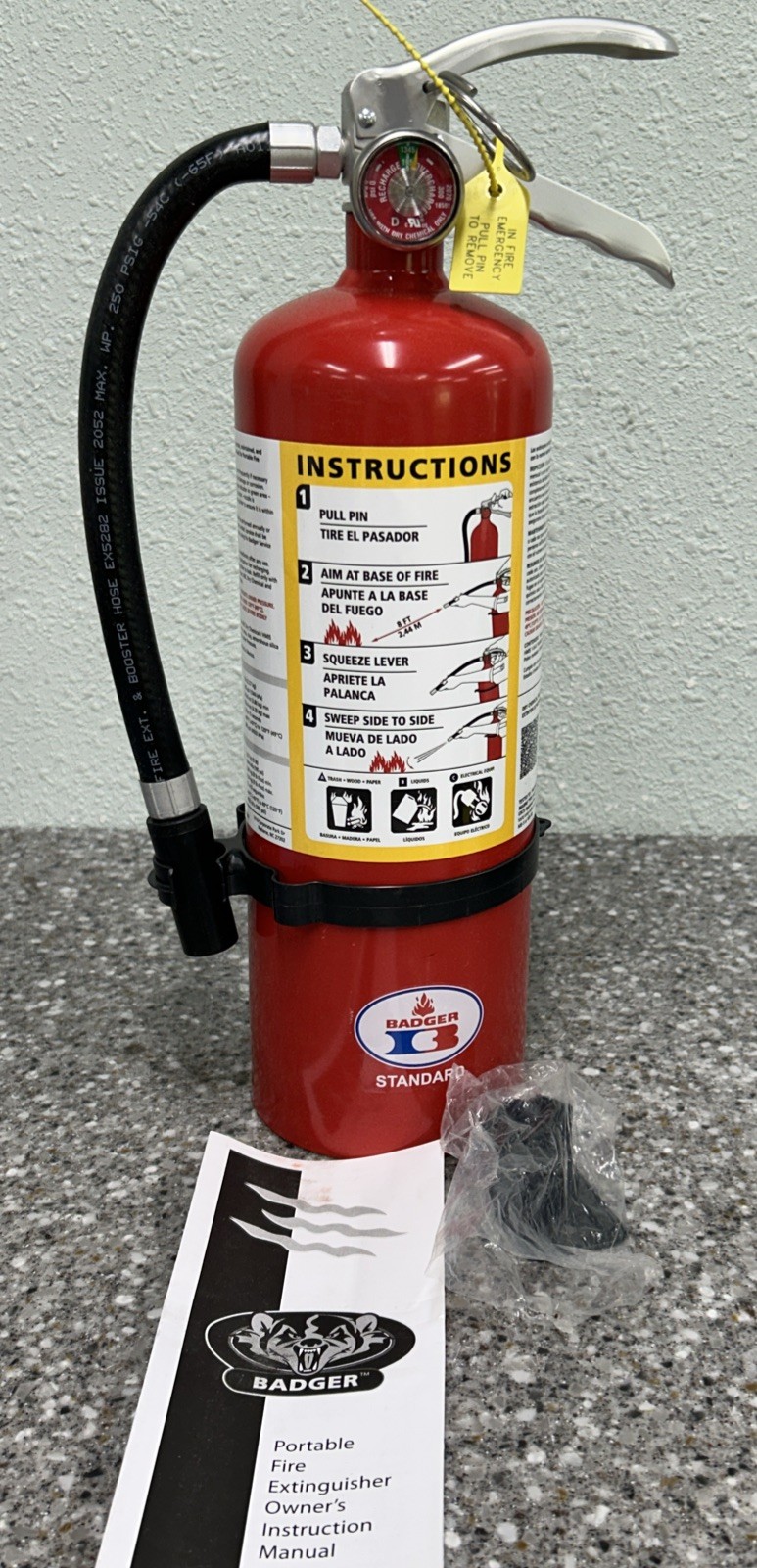 BADGER Fire Extinguisher: 10 lb Extinguisher, STD-5MP-1 ABC 5 lb Agent Charge
