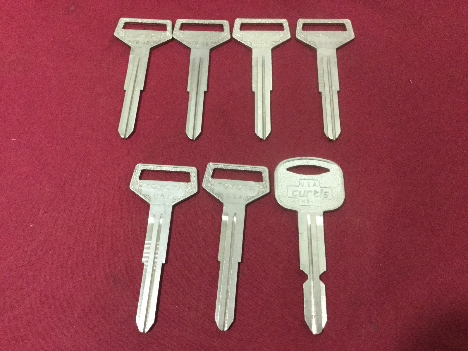 Toyota by Curtis Automotive TR38 & HY7 Key Blanks, Set of 7 - Locksmith